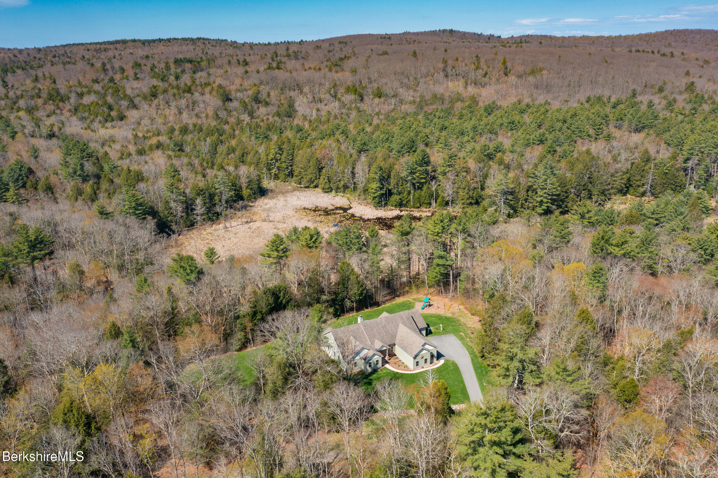 7 Perry Rd