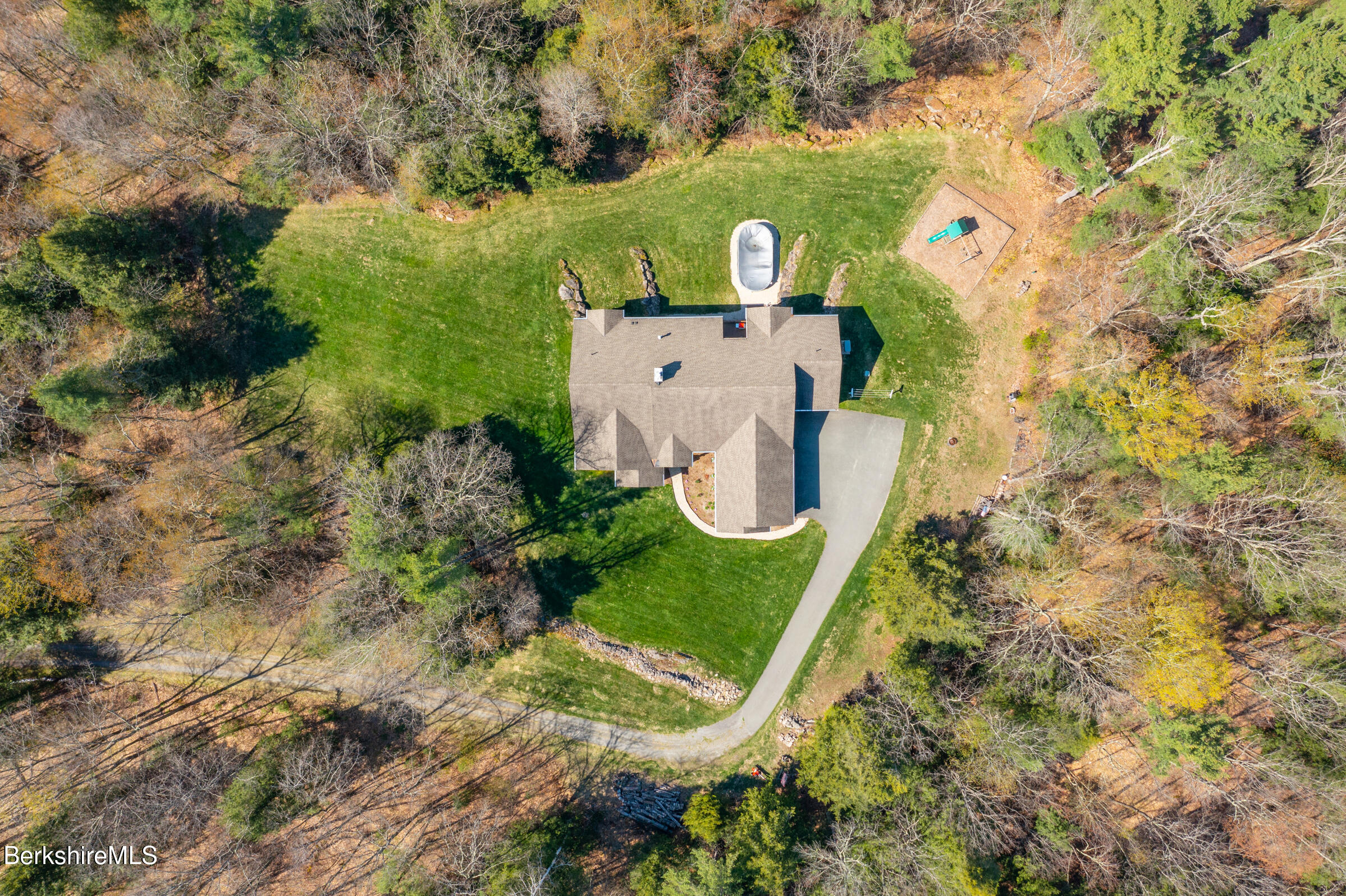 7 Perry Rd