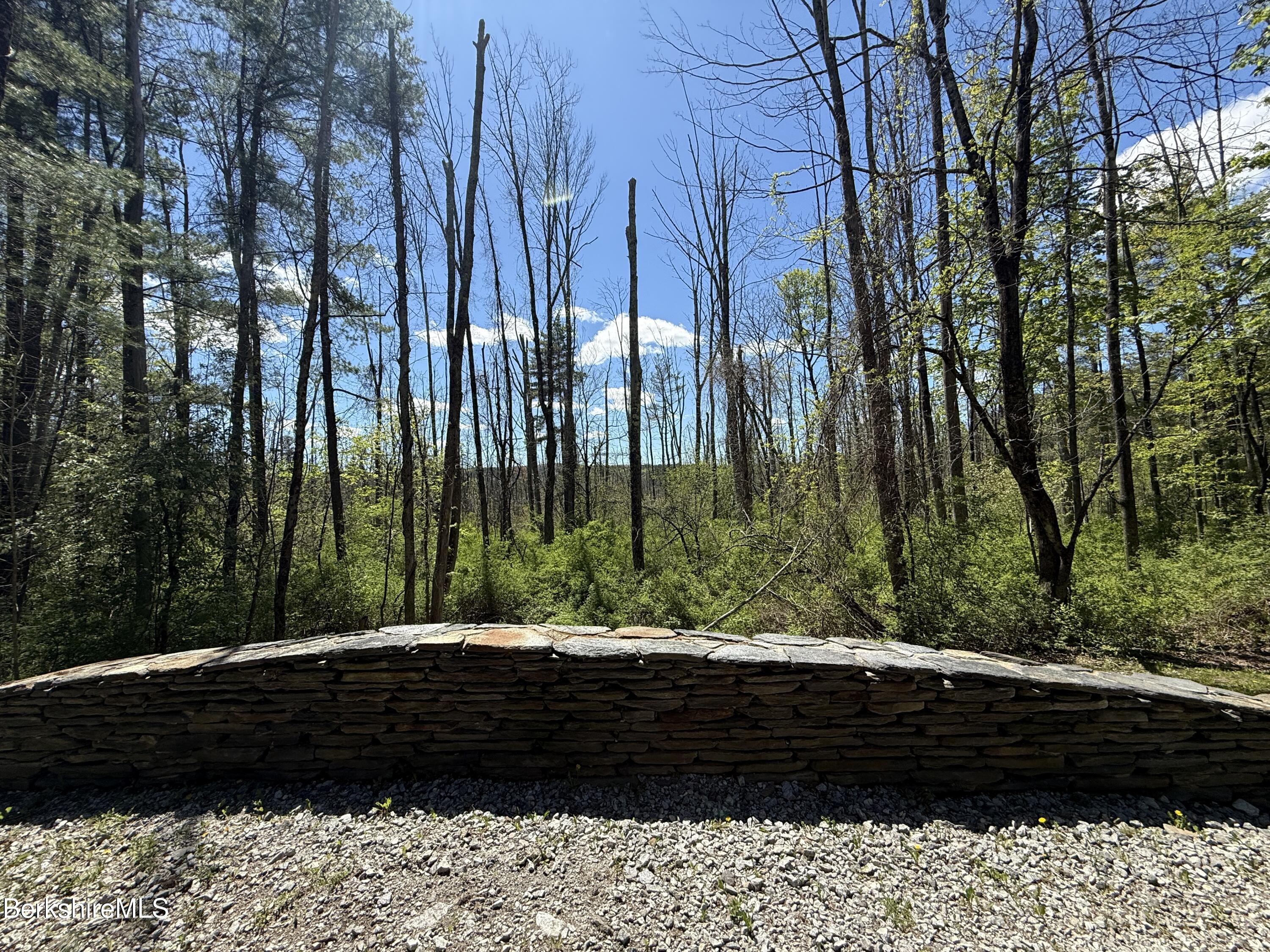 280 Lee Rd