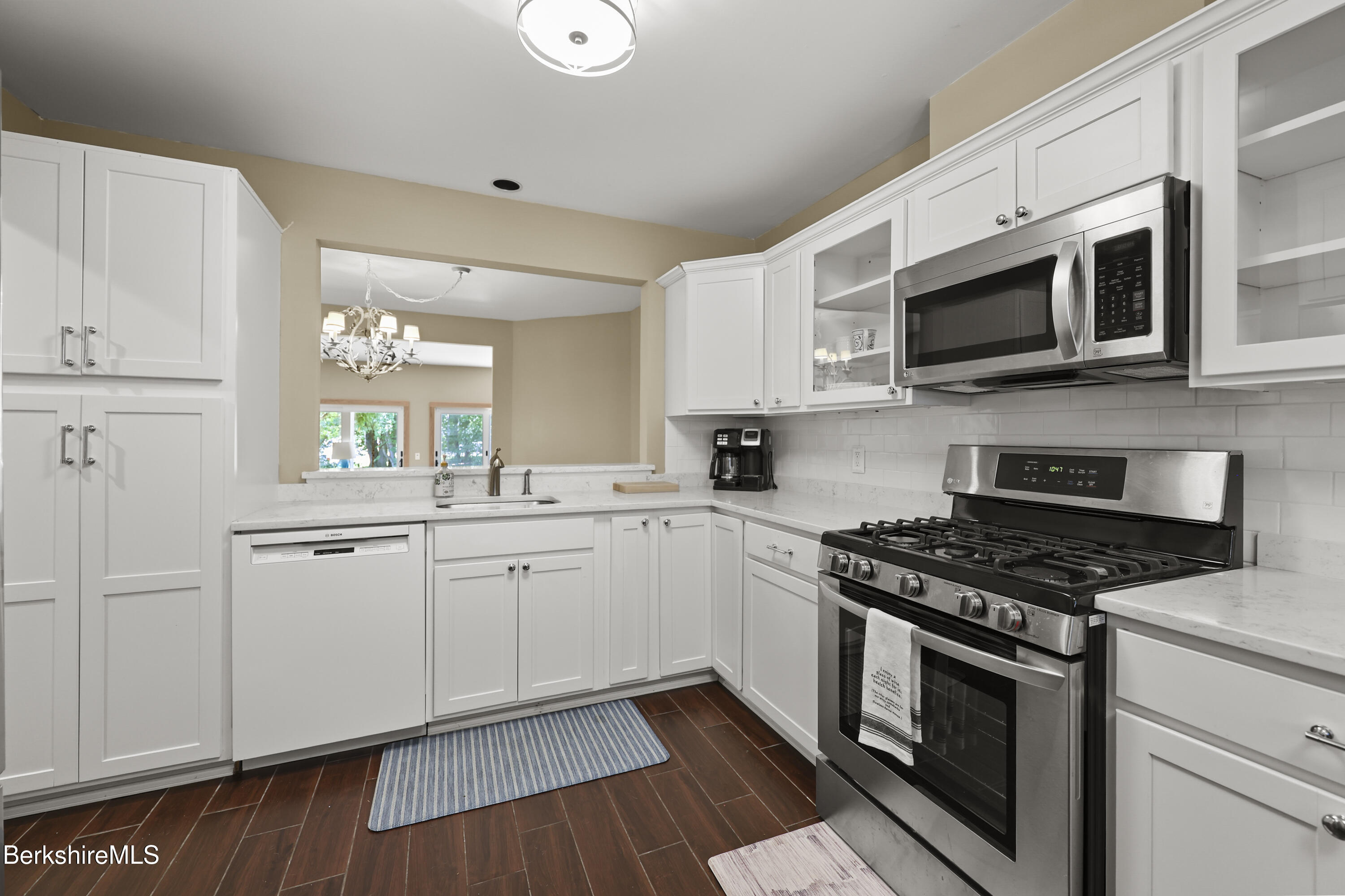 80 Taconic Ave 8