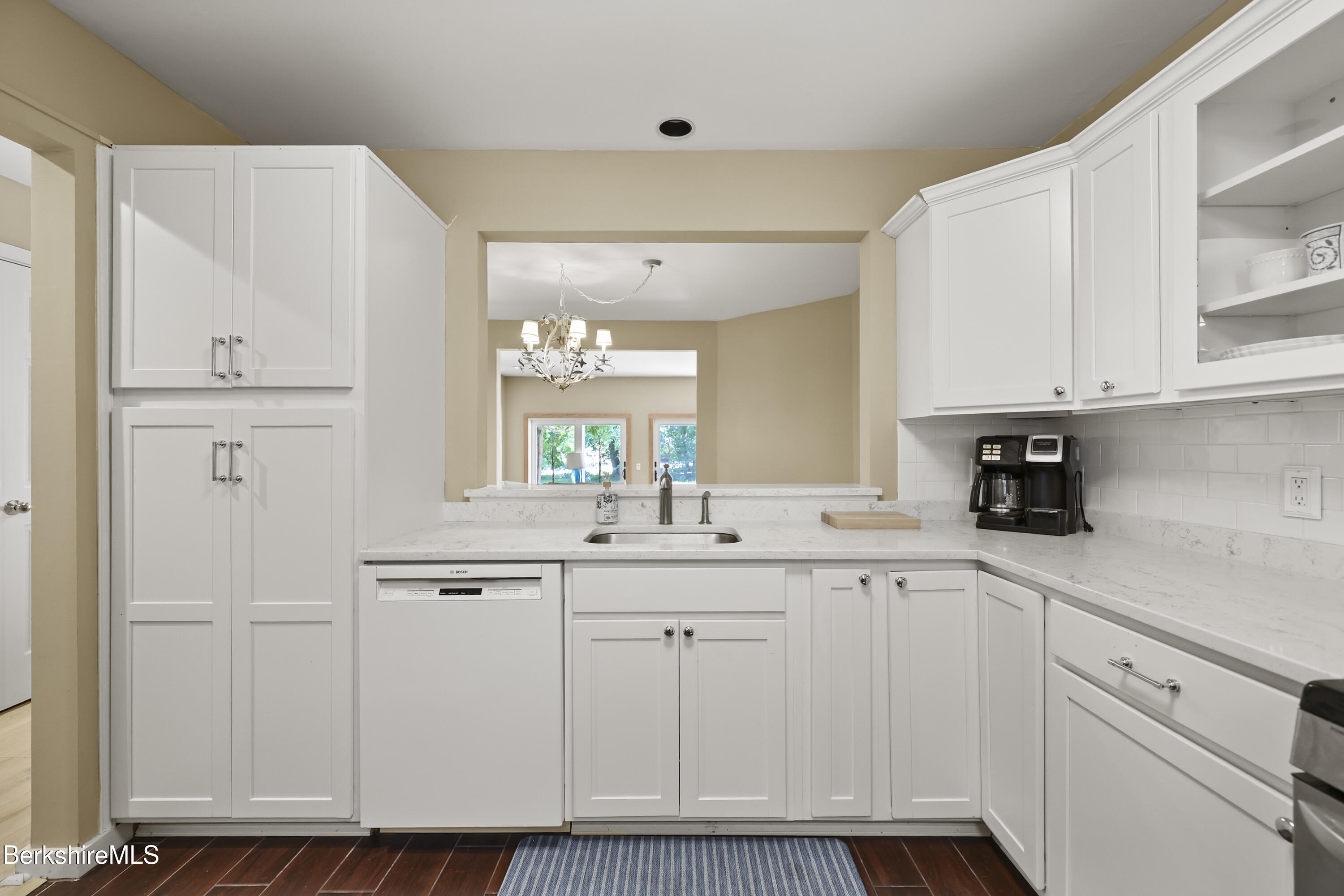 80 Taconic Ave 8
