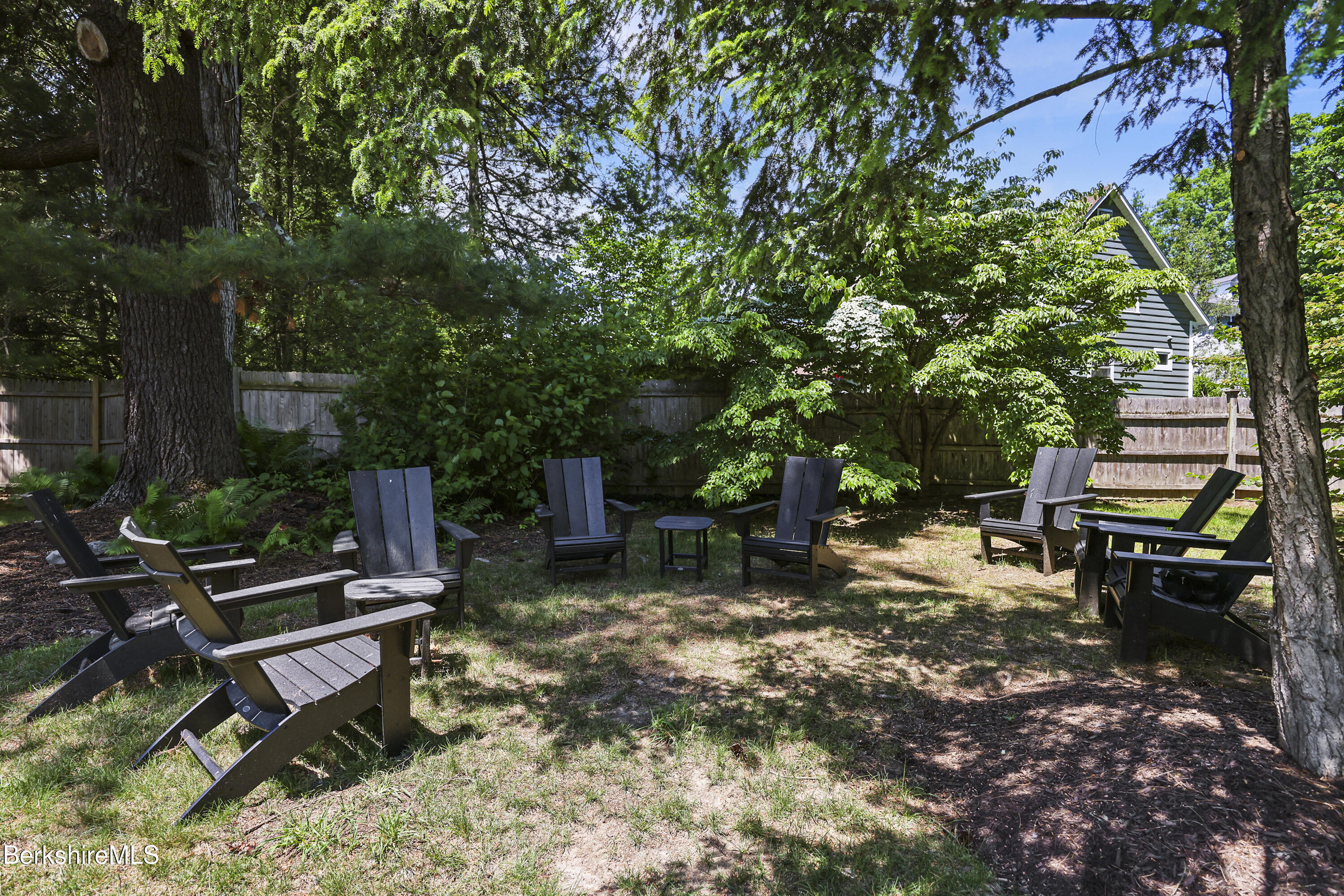 80 Taconic Ave 8