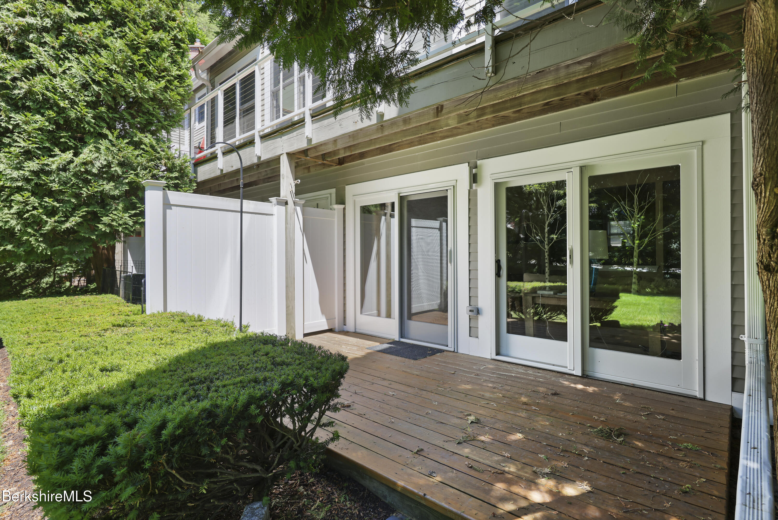 80 Taconic Ave 8