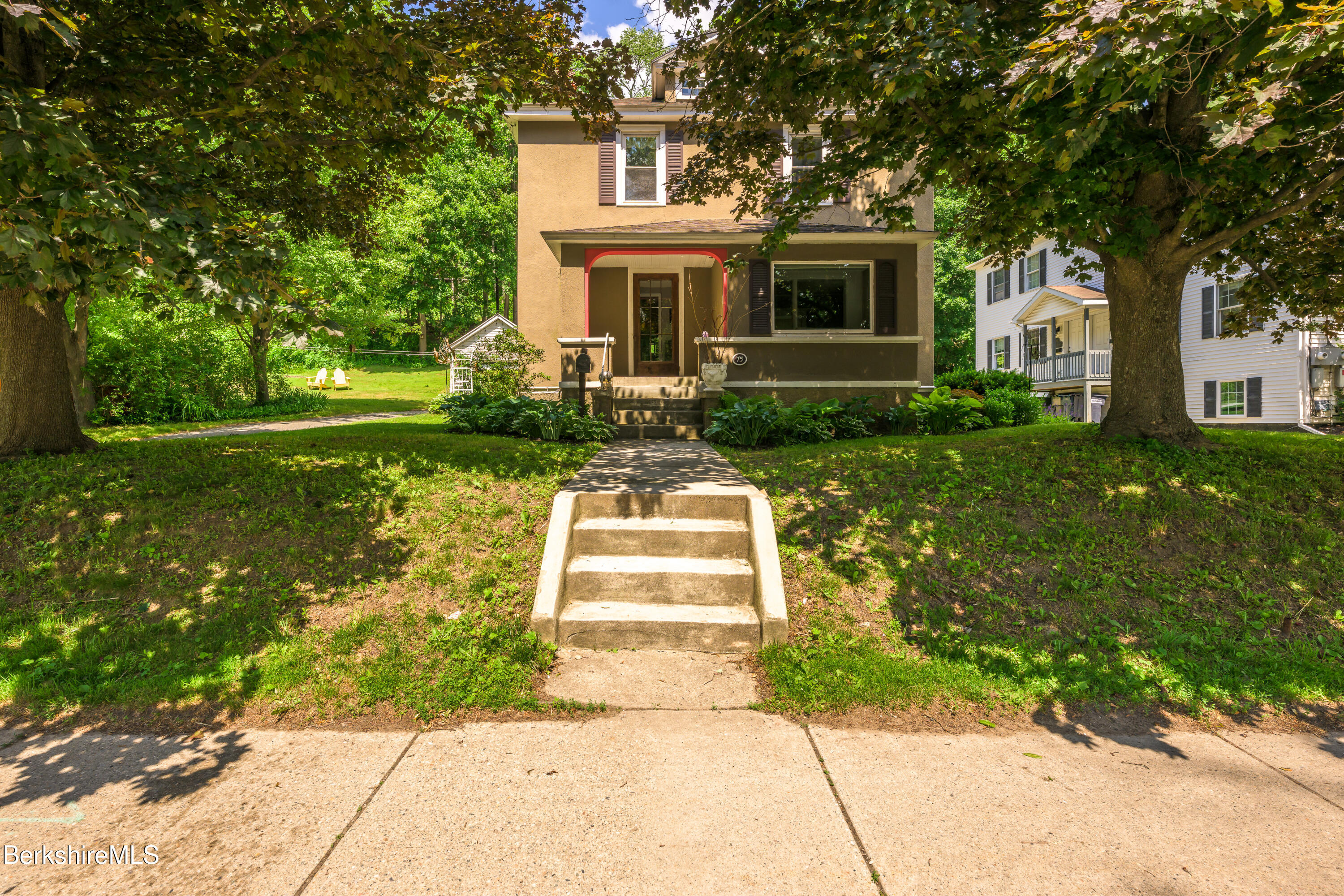 75 Housatonic St