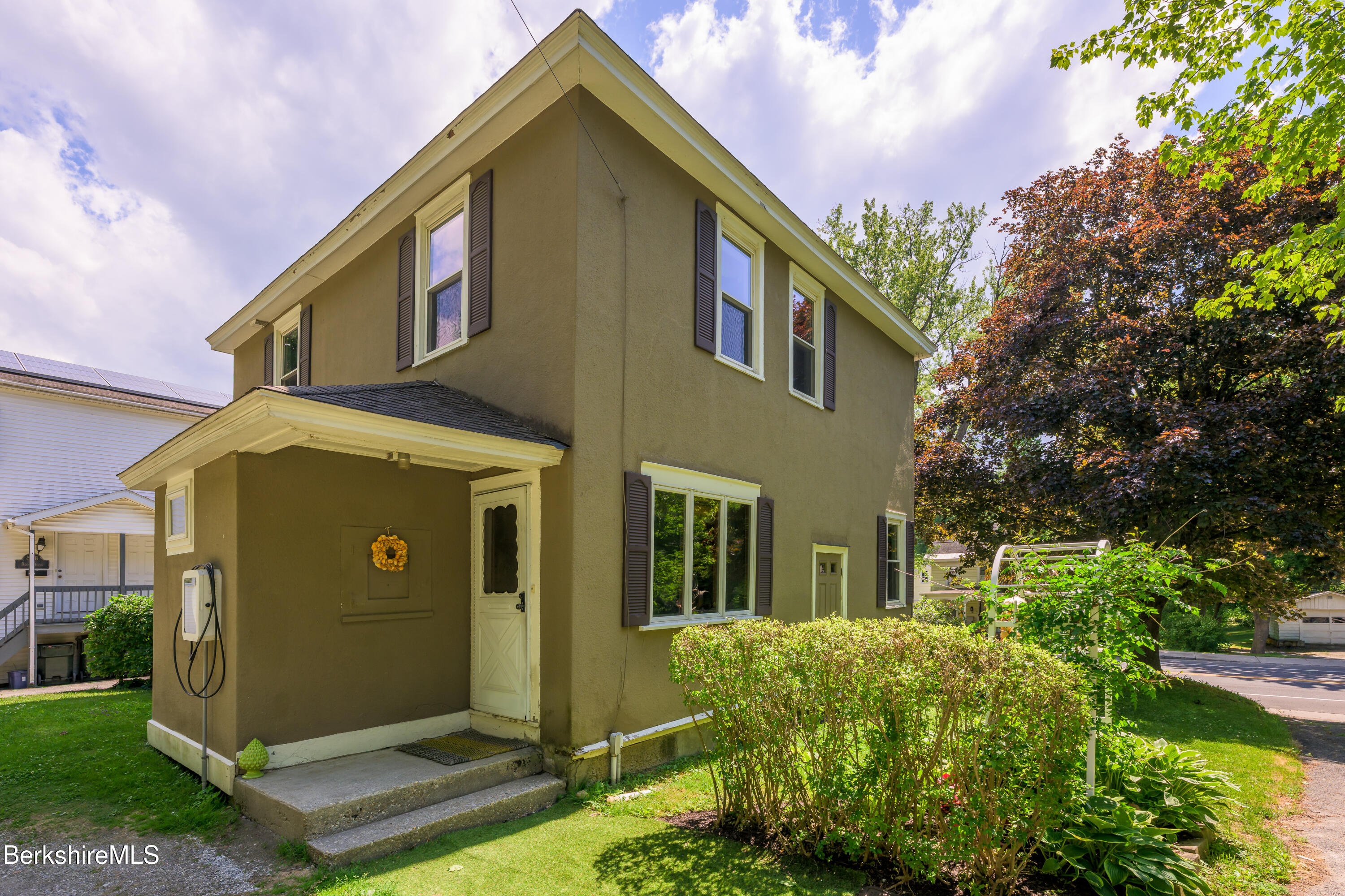 75 Housatonic St