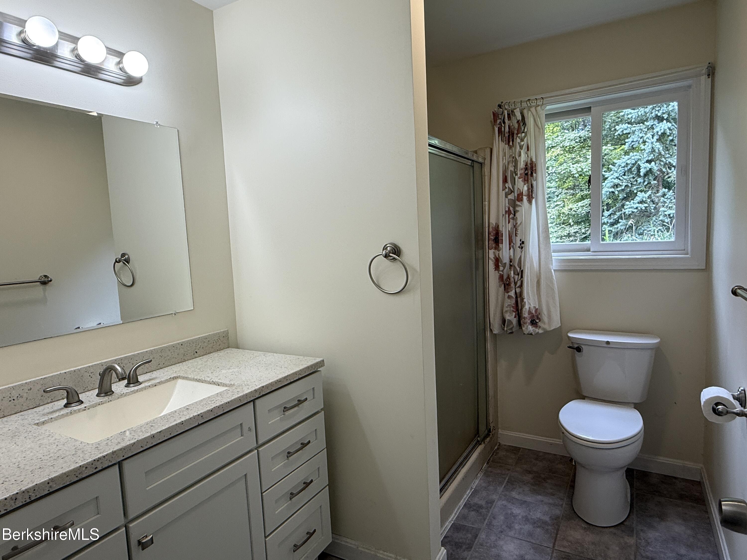 233 Gentian Hollow