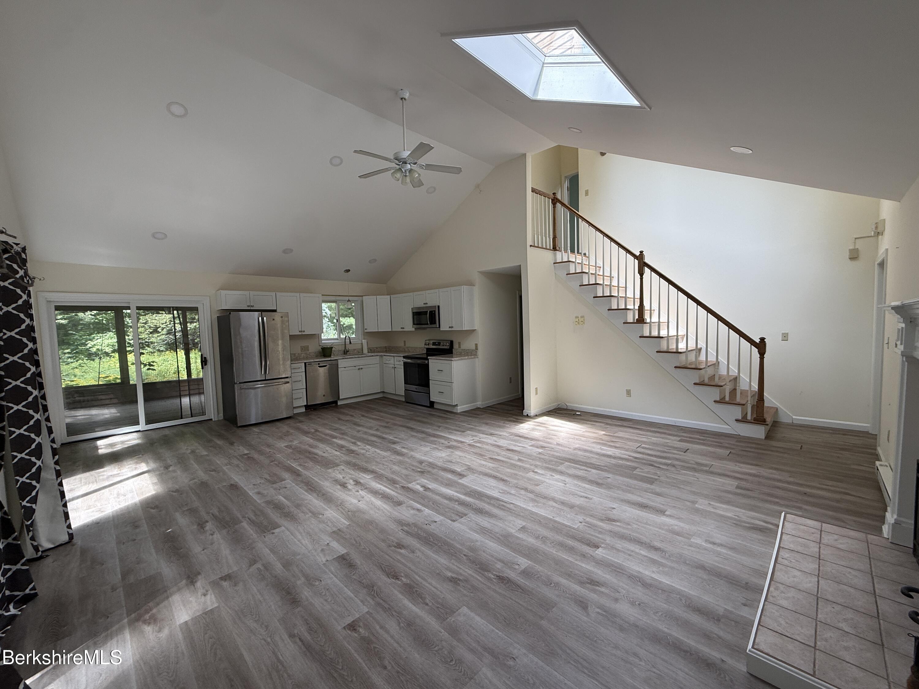 233 Gentian Hollow