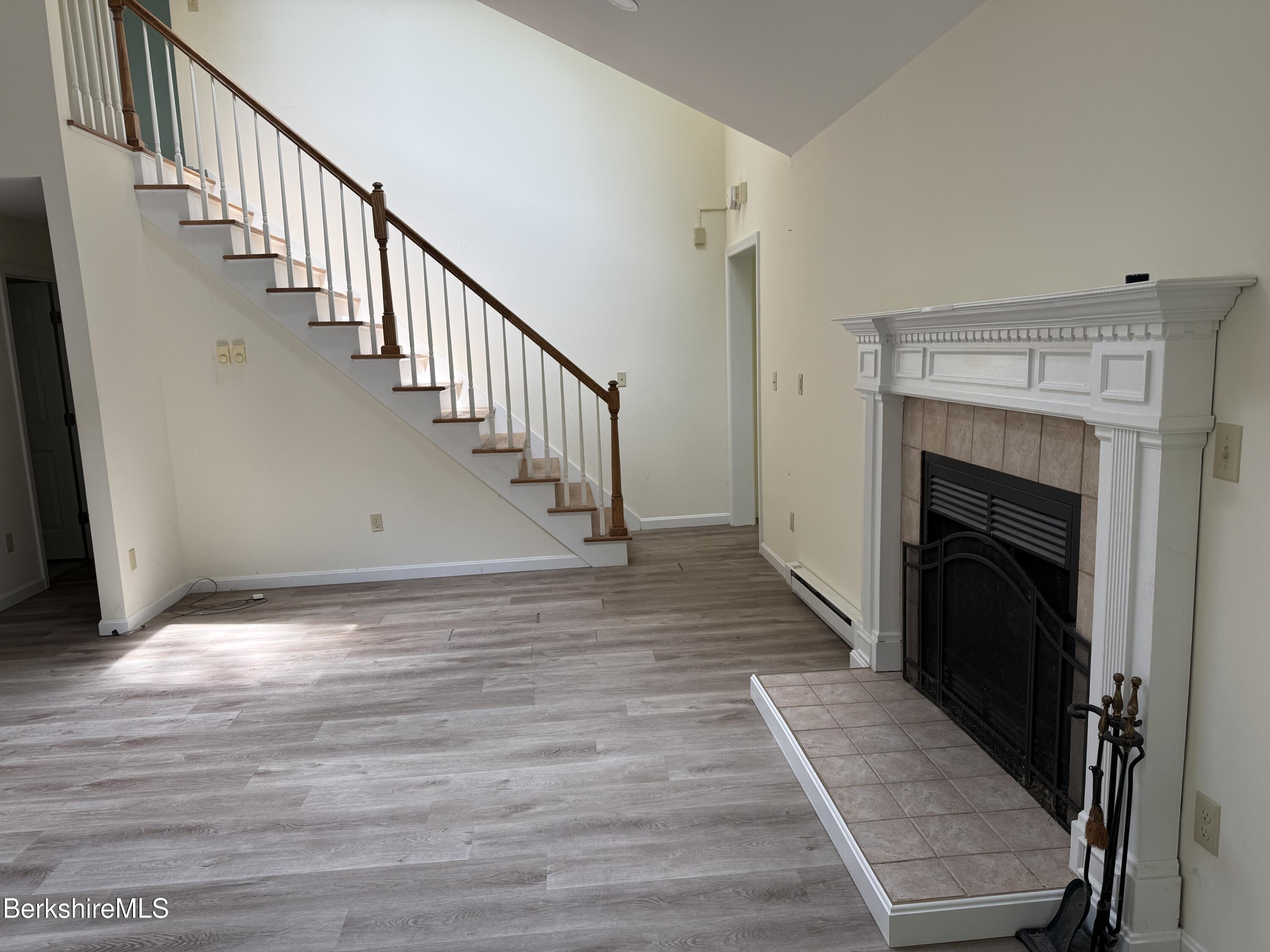 233 Gentian Hollow
