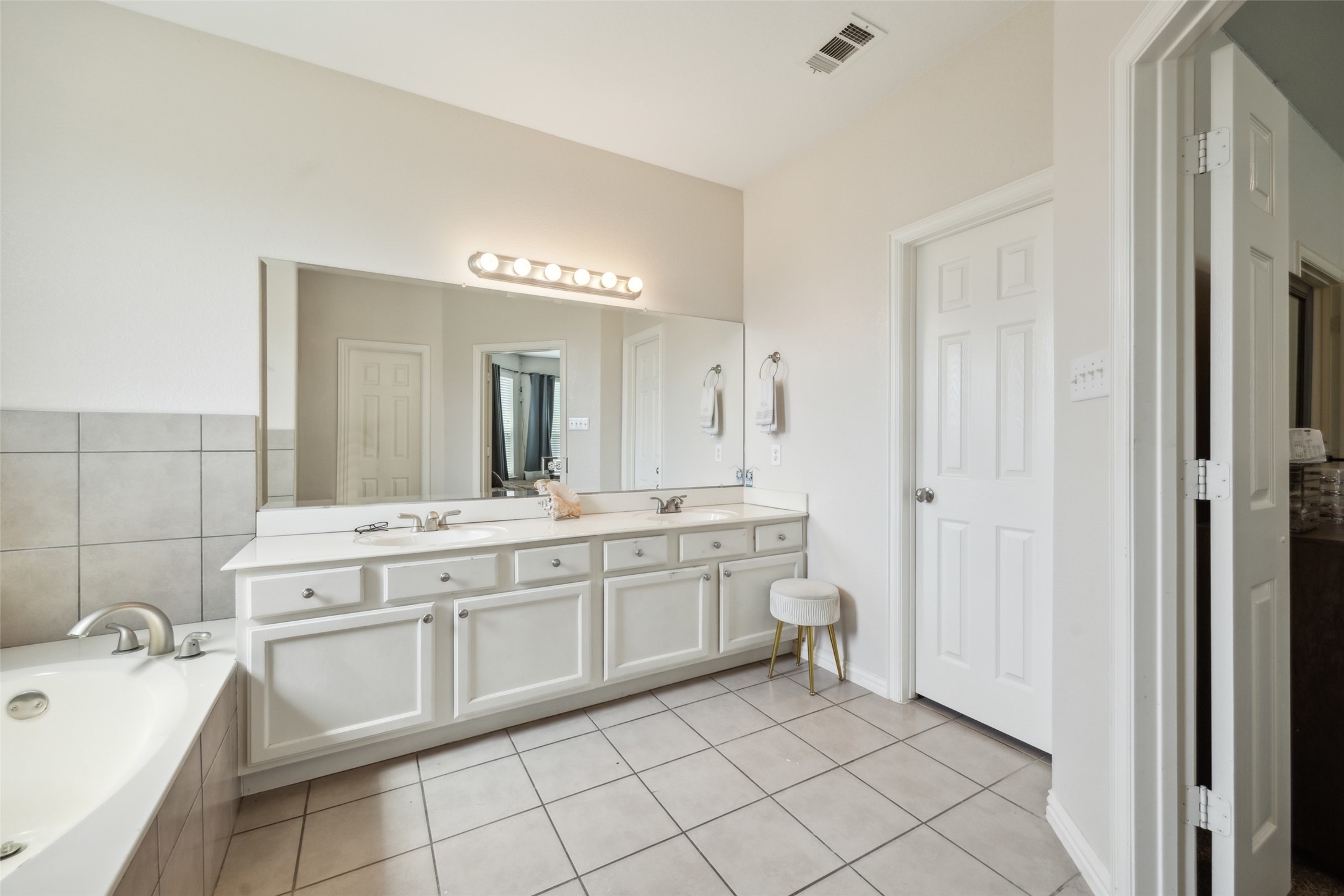 6605 Orange Blossom Drive