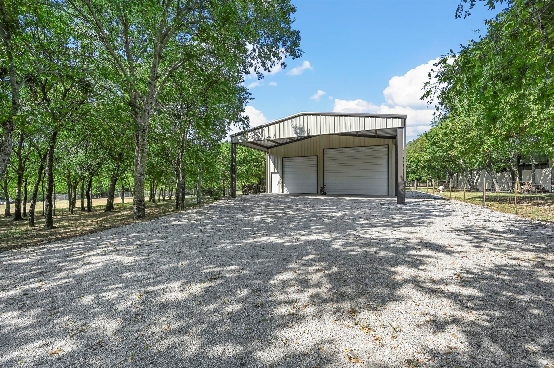 1811 Ashford Lane