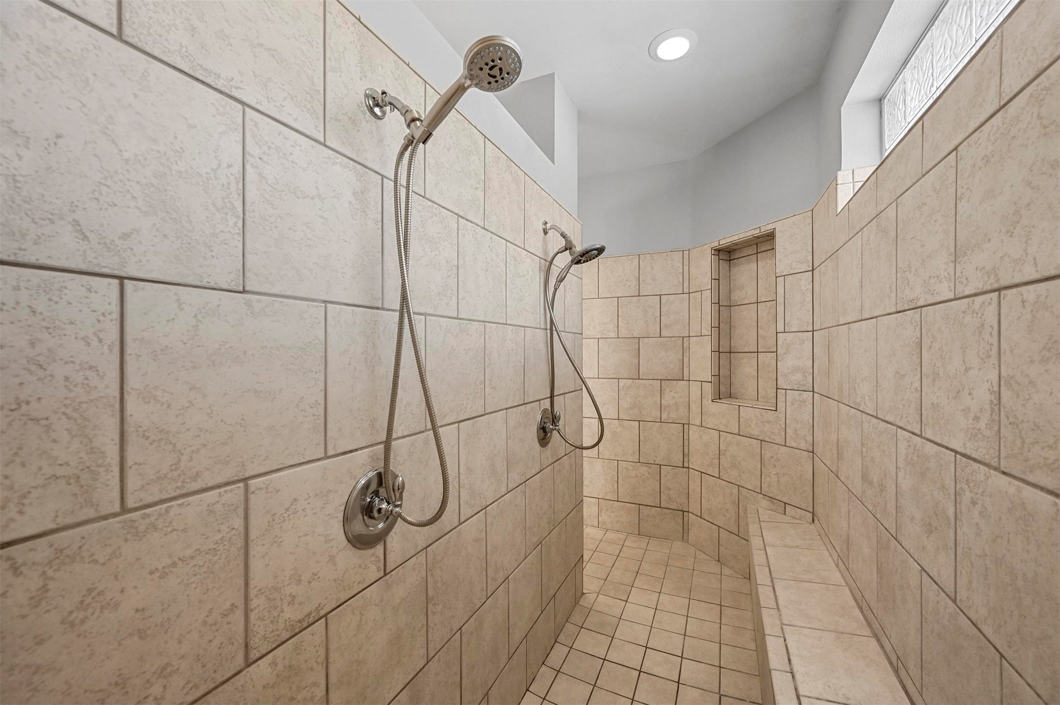 1811 Ashford Lane