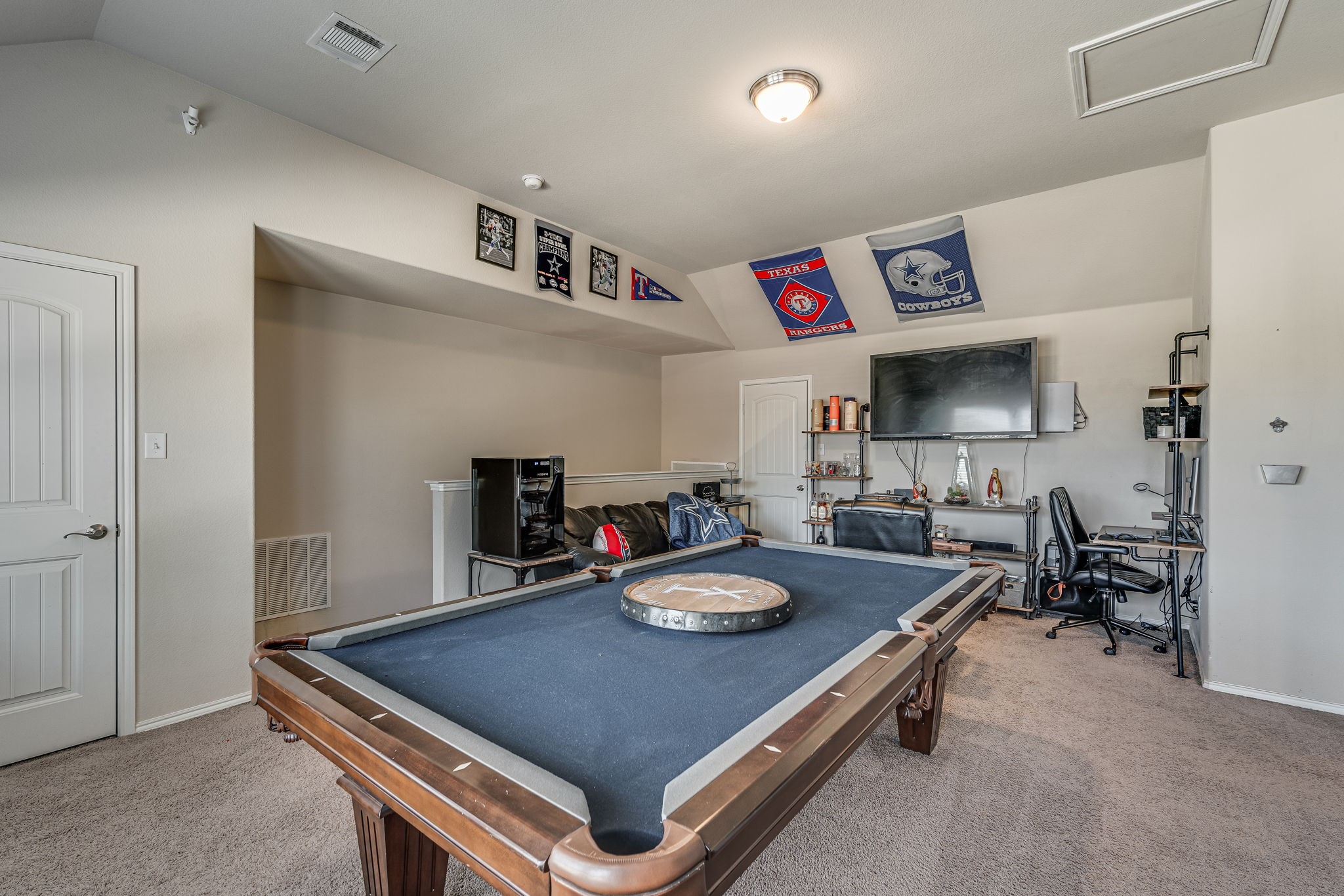 1409 Meadow Lark Lane