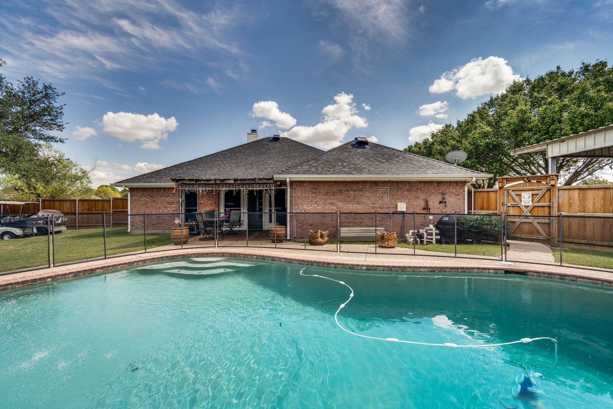 219 Ridge Oak Drive