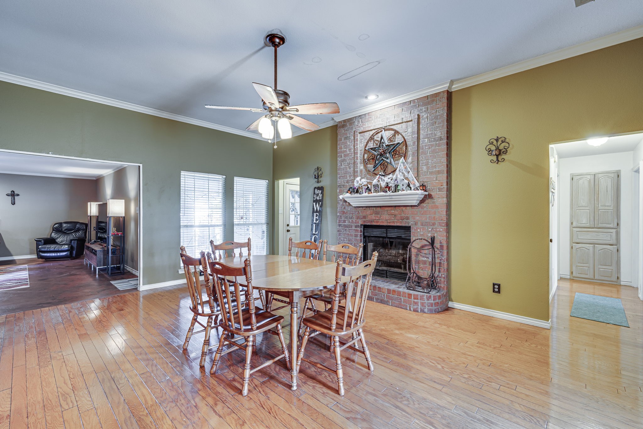 219 Ridge Oak Drive
