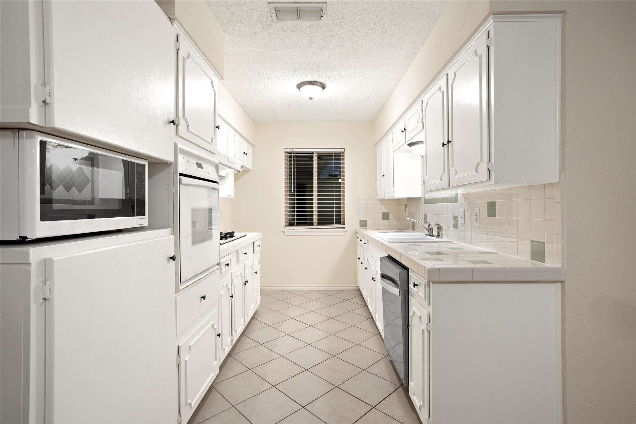 1601 Little Creek Drive
