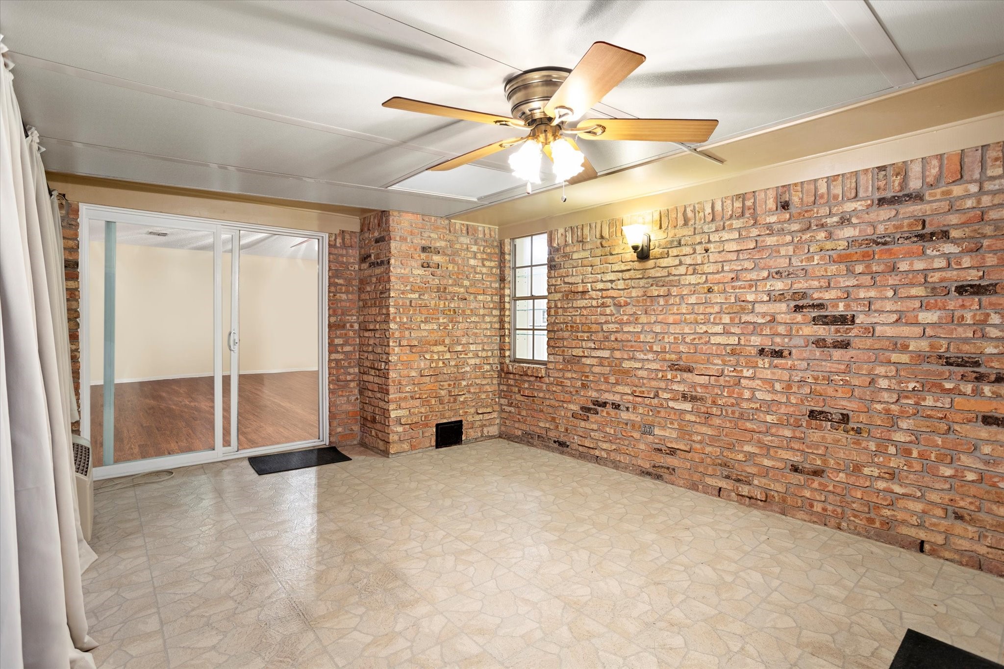 1601 Little Creek Drive
