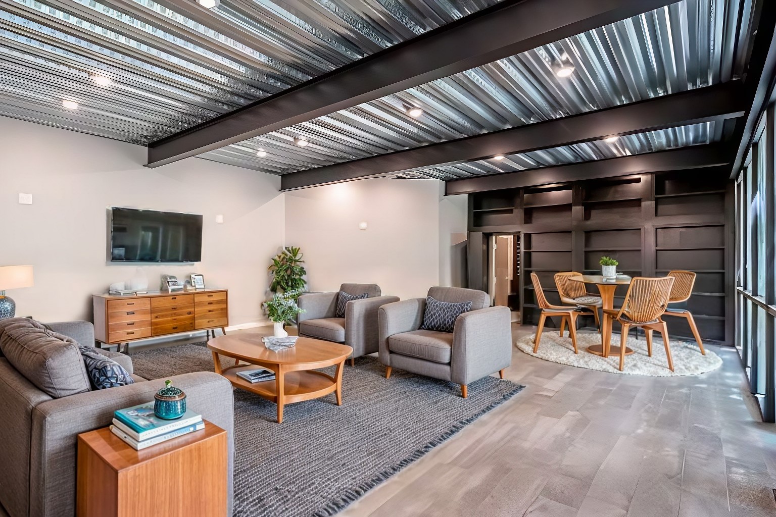 5010 Monroe Drive