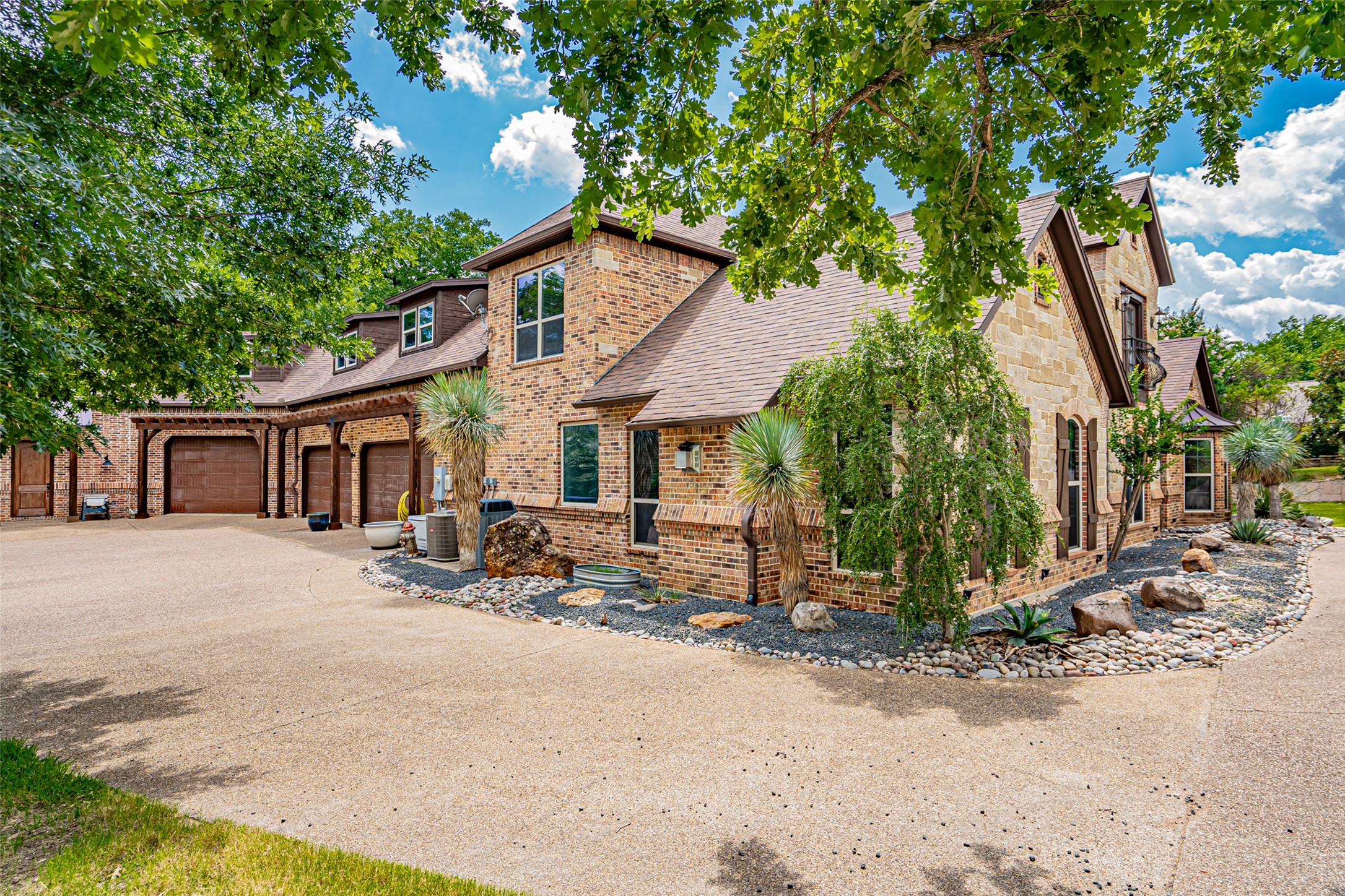 5010 Monroe Drive