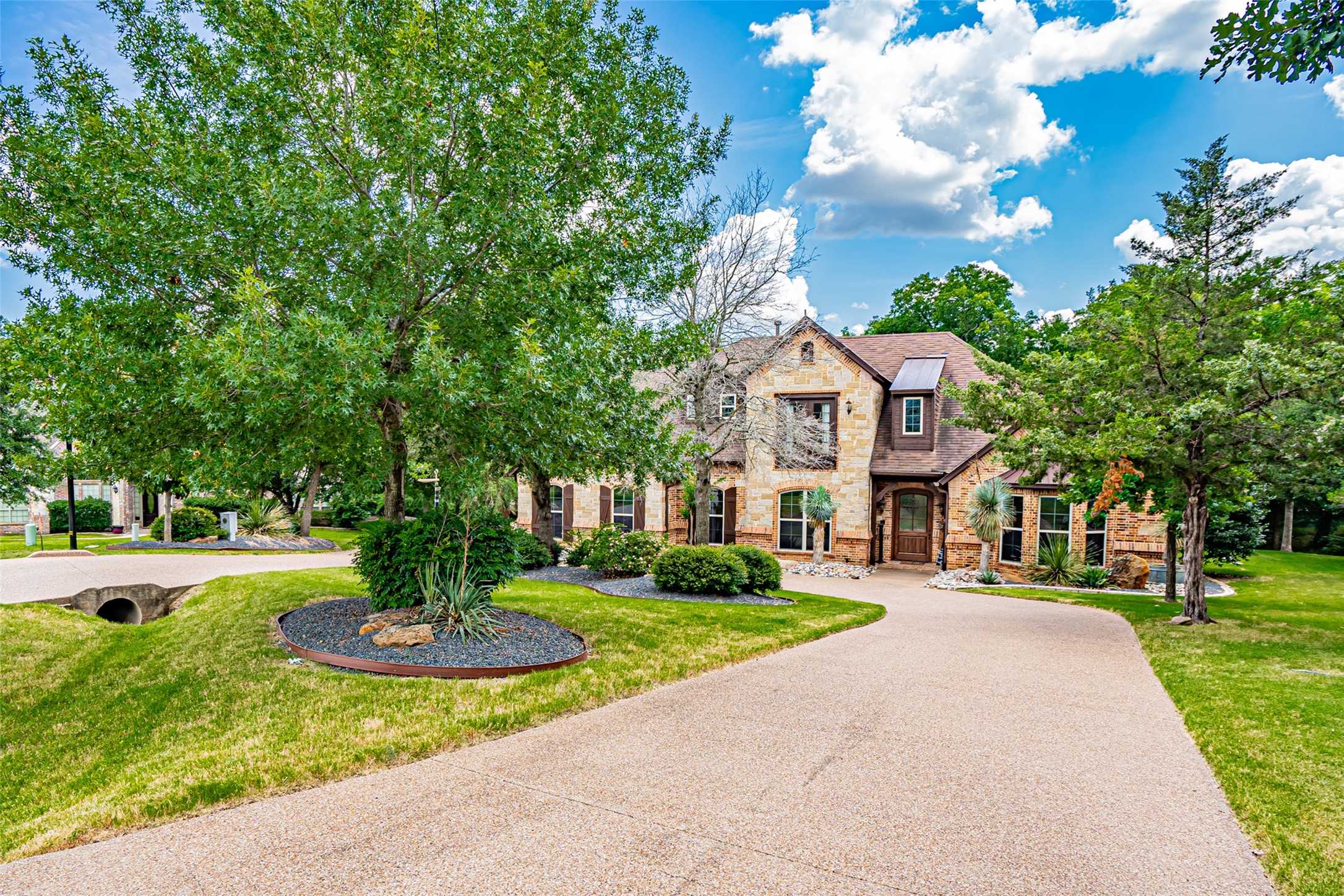 5010 Monroe Drive