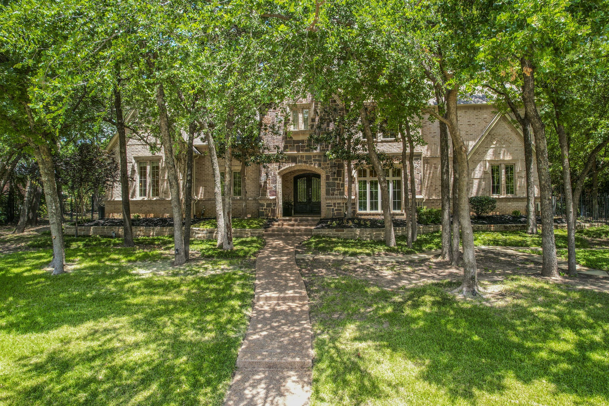 4009 Southfork Road