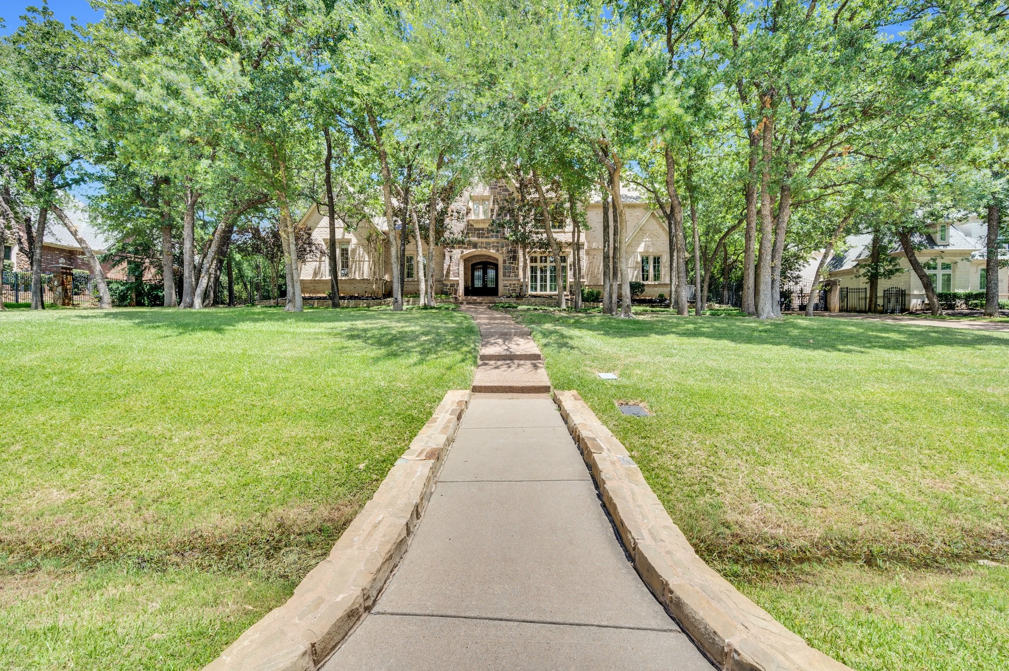 4009 Southfork Road