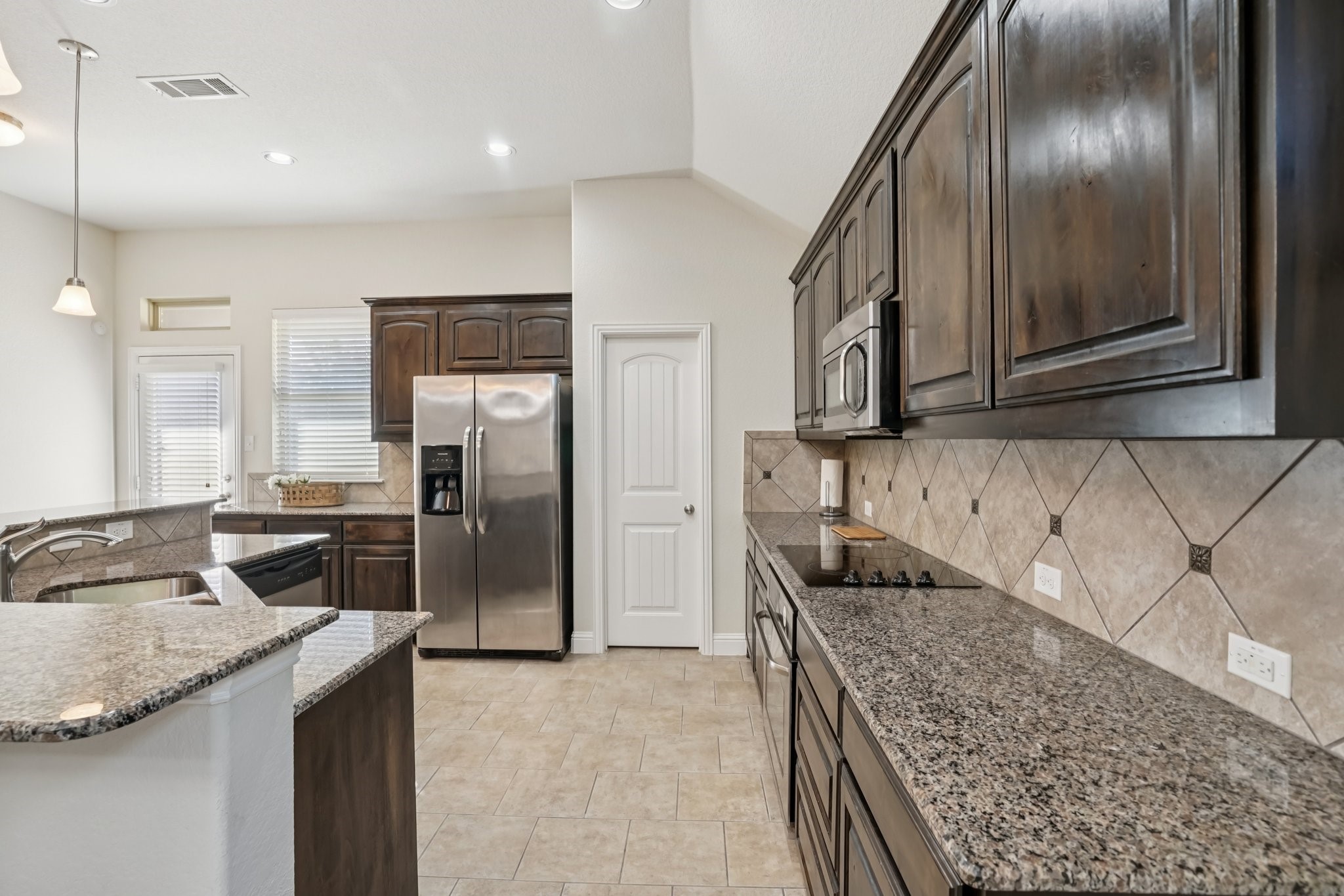 500 Nightinggale Lane