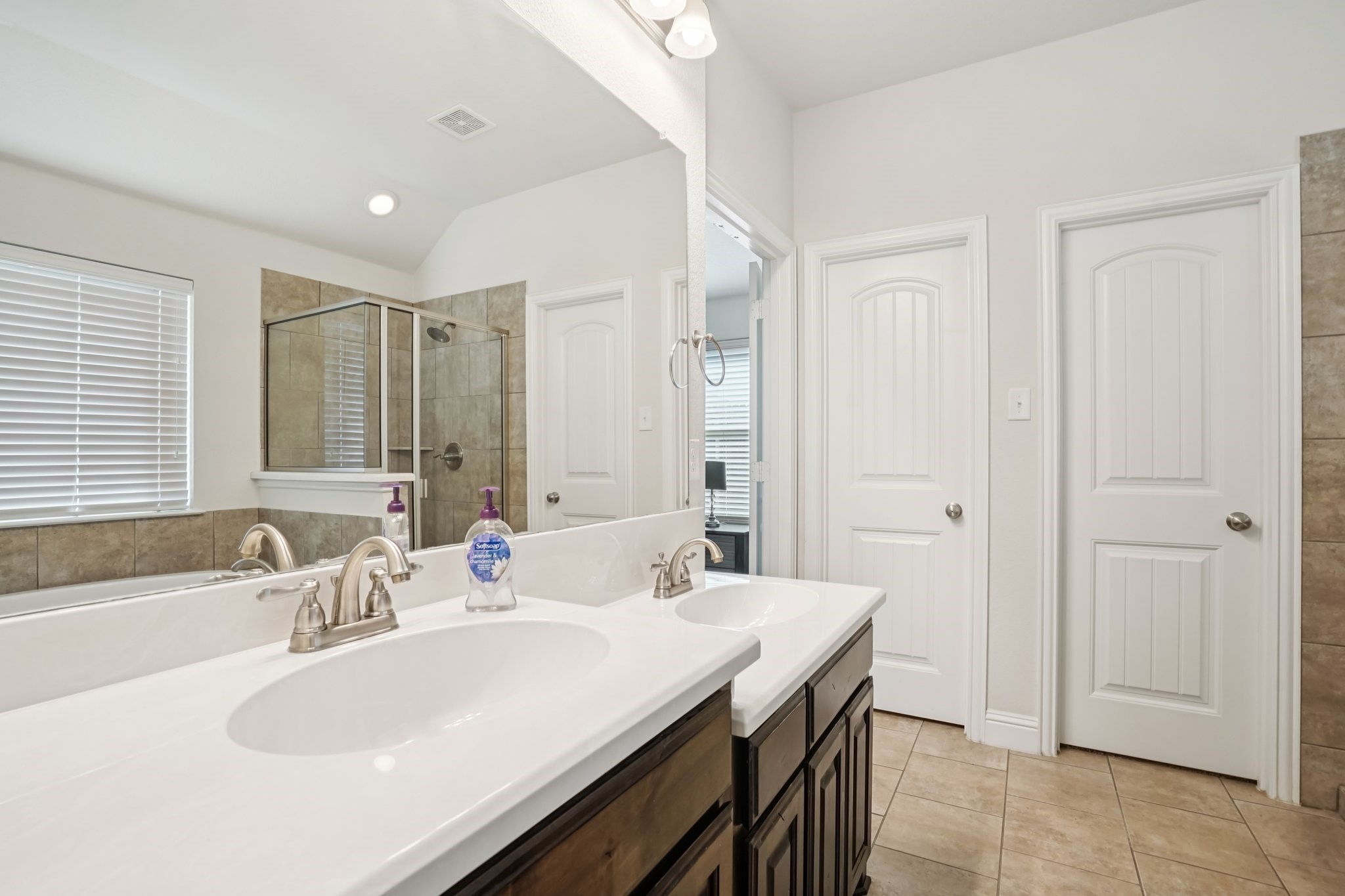 500 Nightinggale Lane