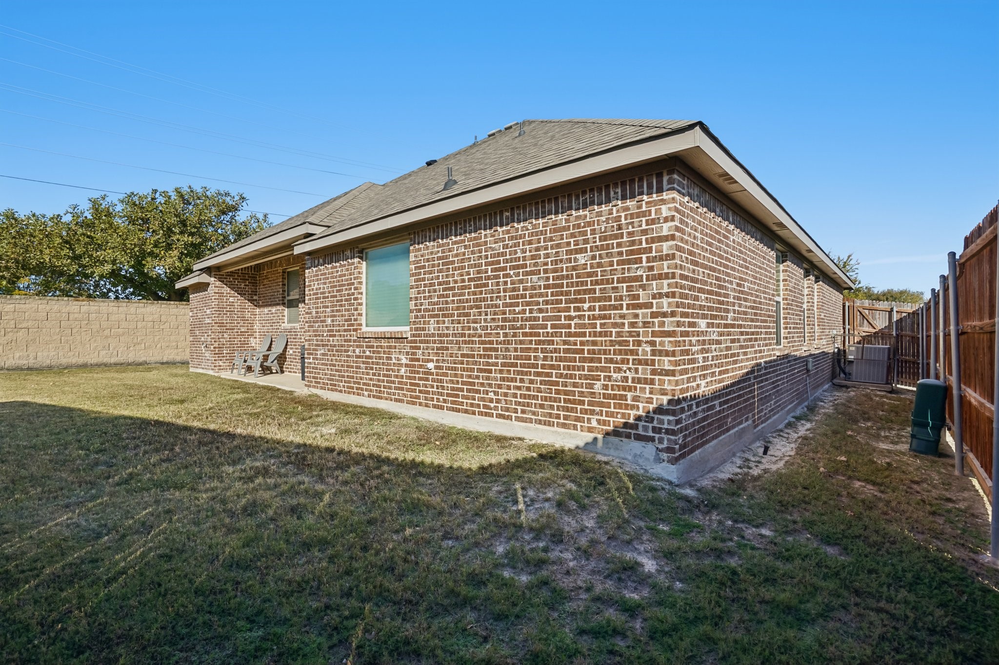 500 Nightinggale Lane