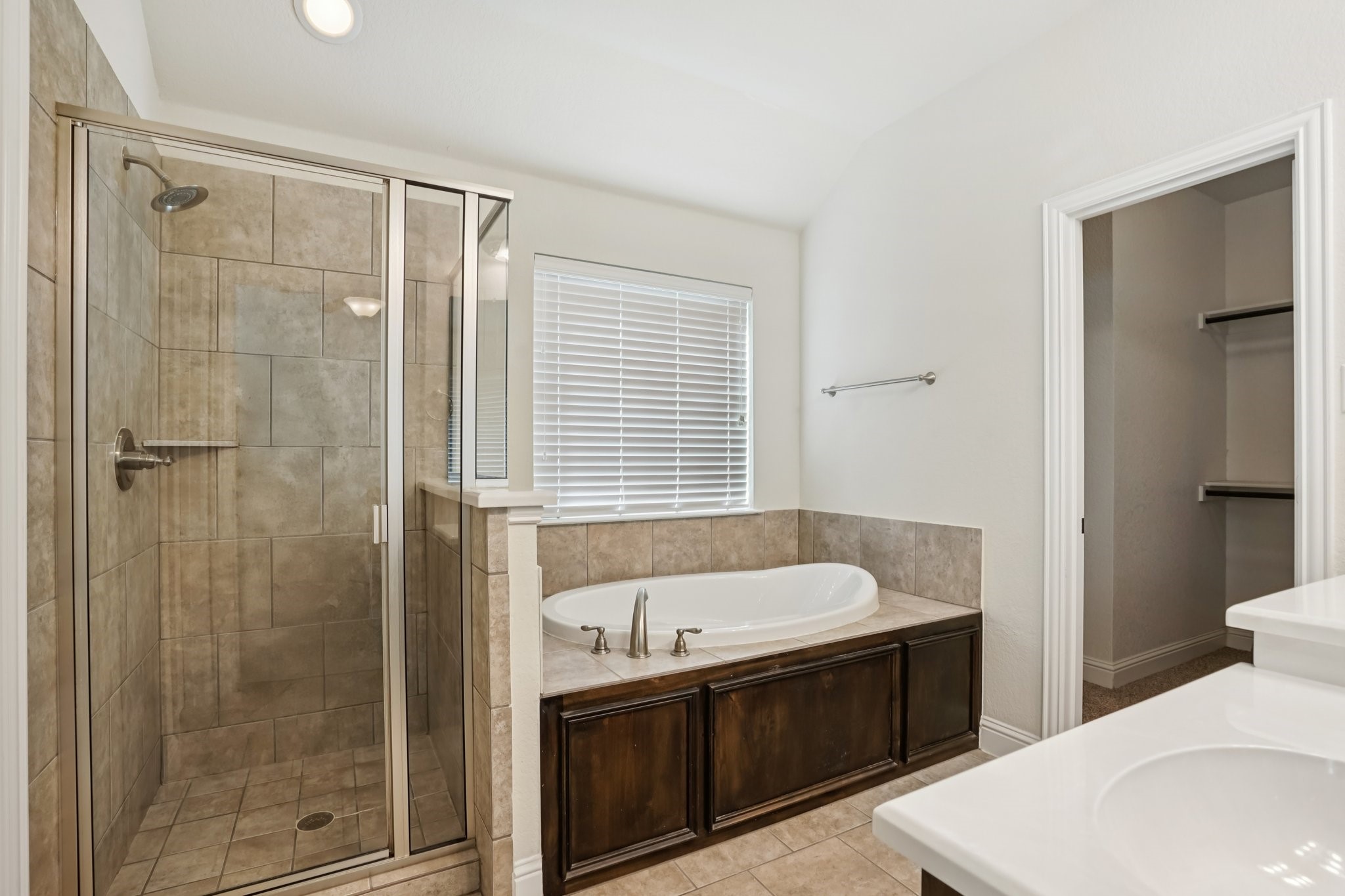 500 Nightinggale Lane