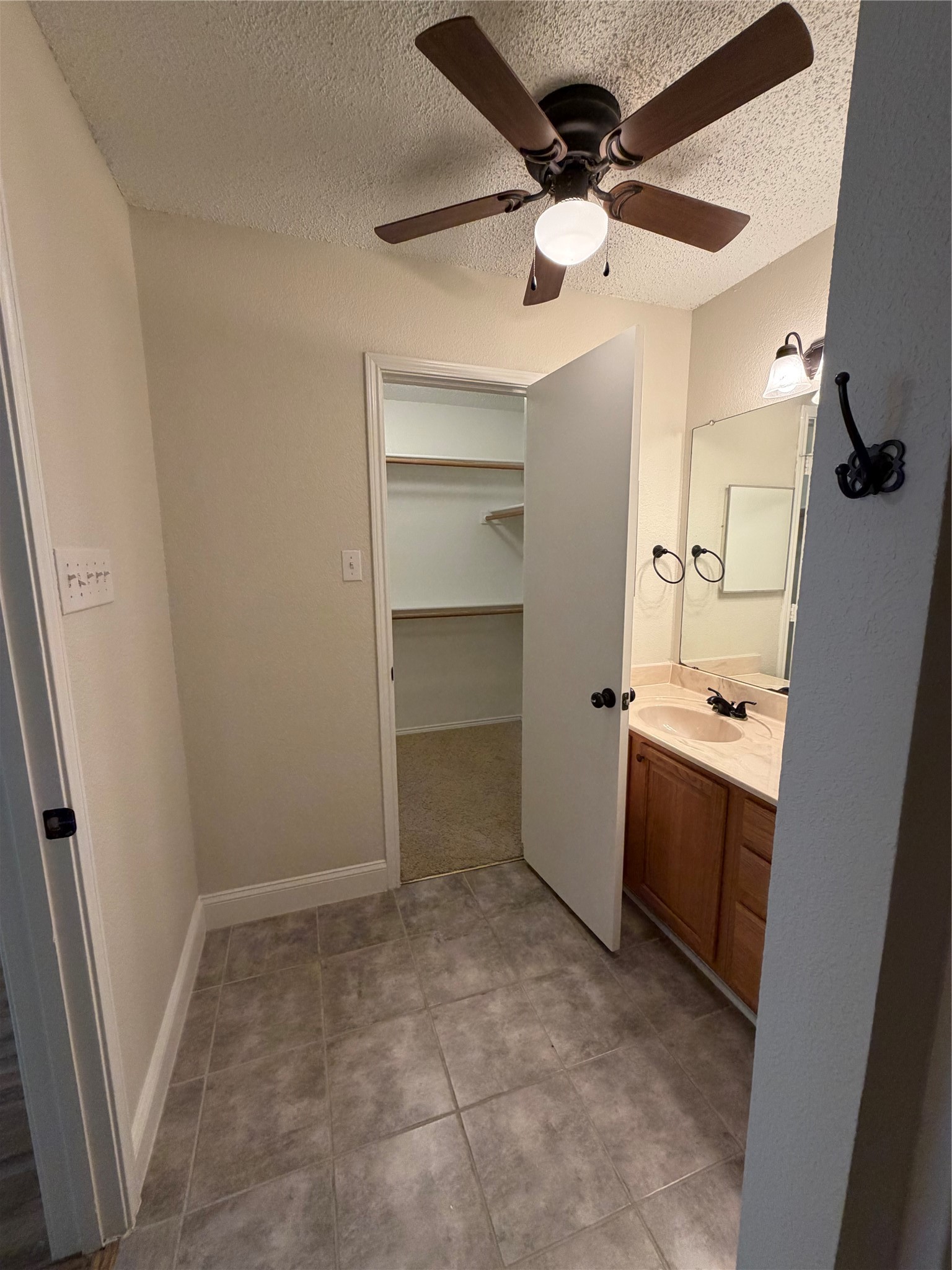 6436 Stonewater Bend Trail