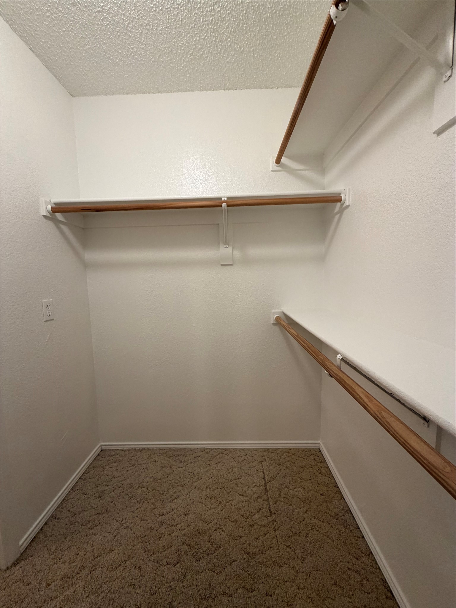 6436 Stonewater Bend Trail