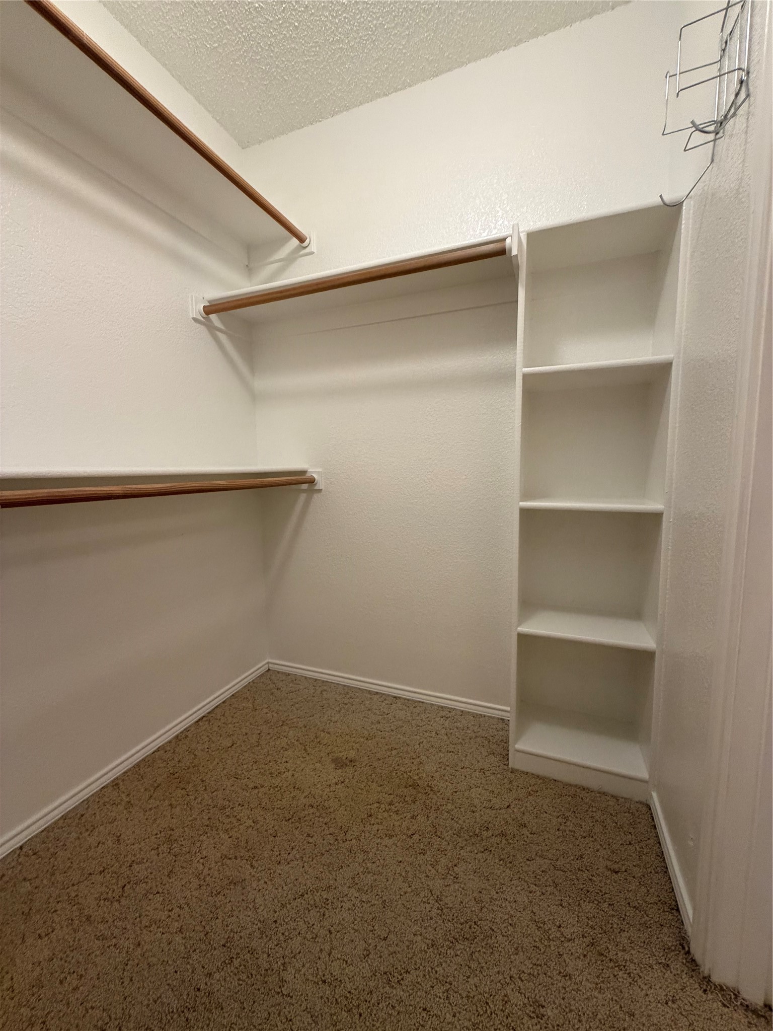 6436 Stonewater Bend Trail