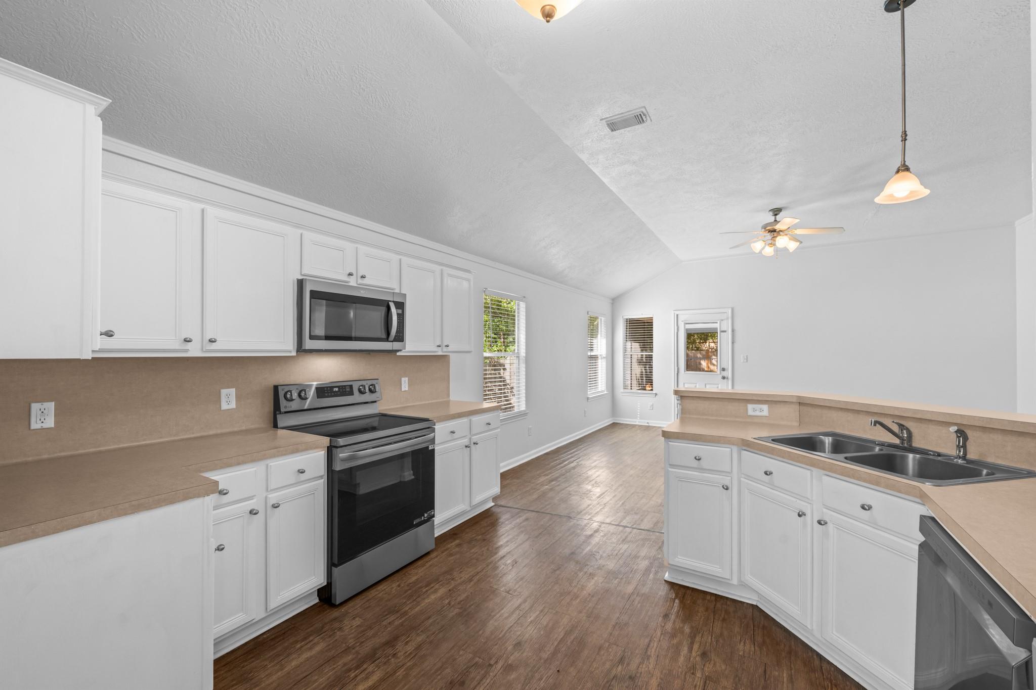 3679 Piney Point Road, Conroe