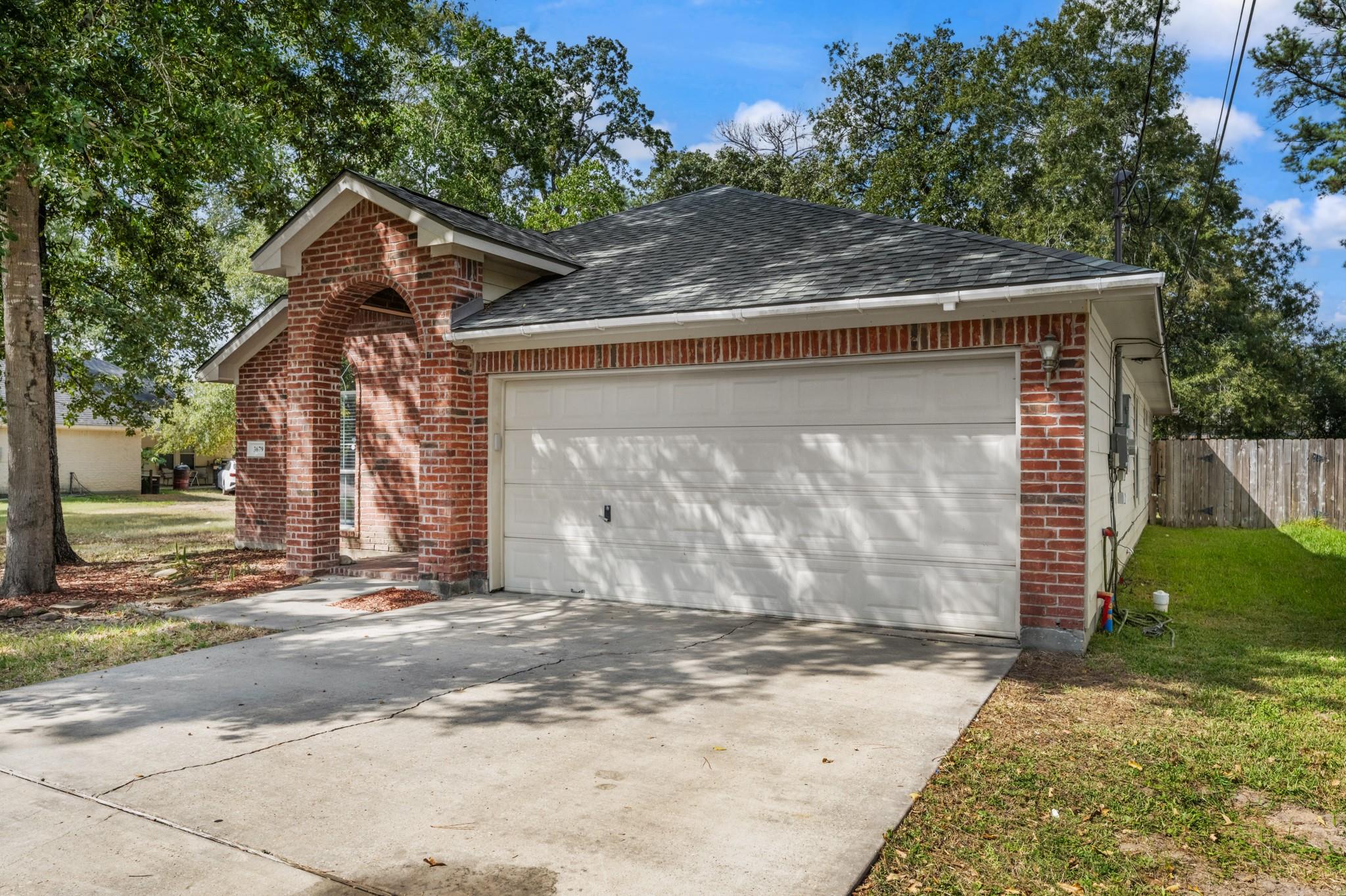 3679 Piney Point Road, Conroe