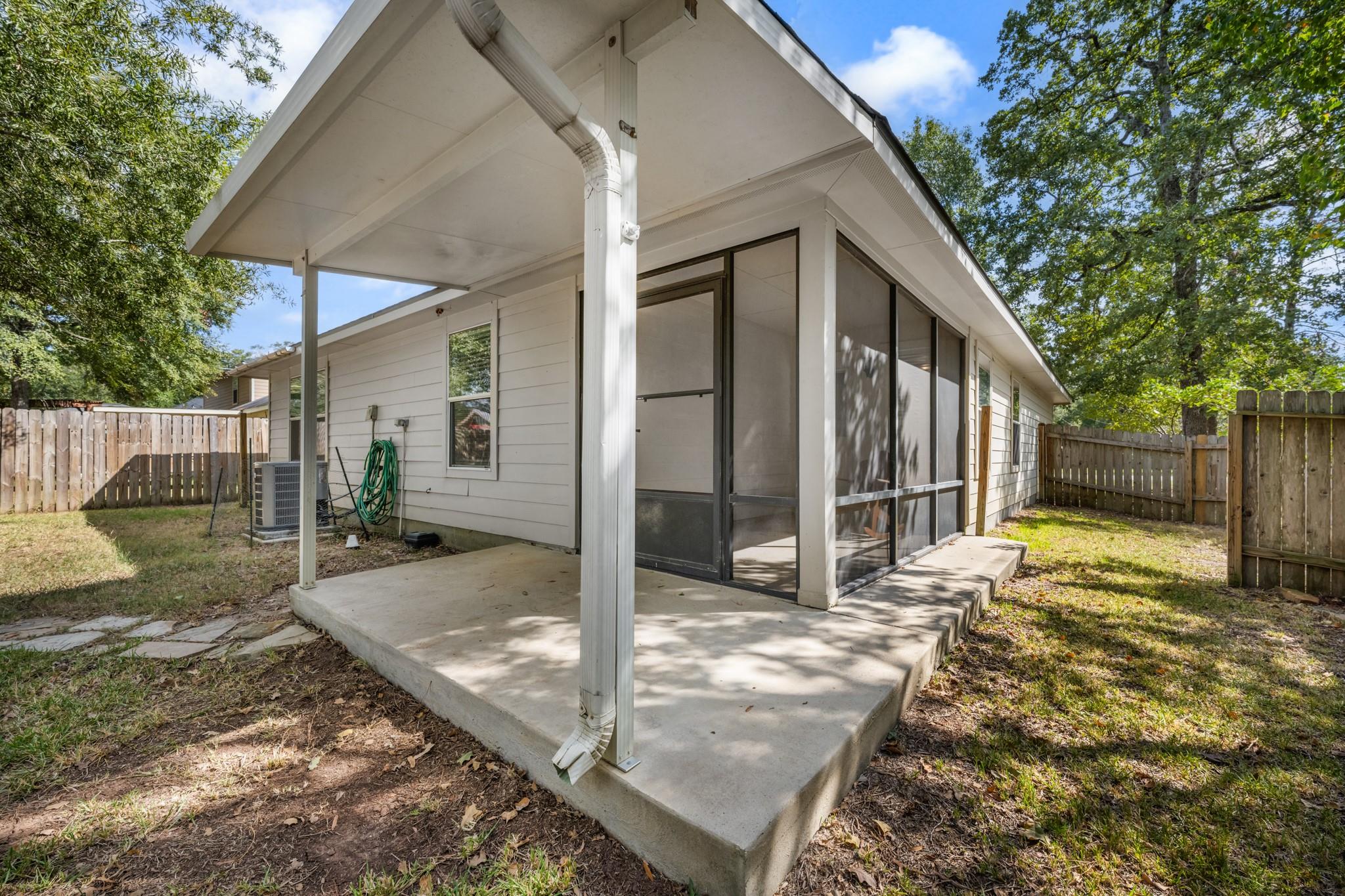 3679 Piney Point Road, Conroe