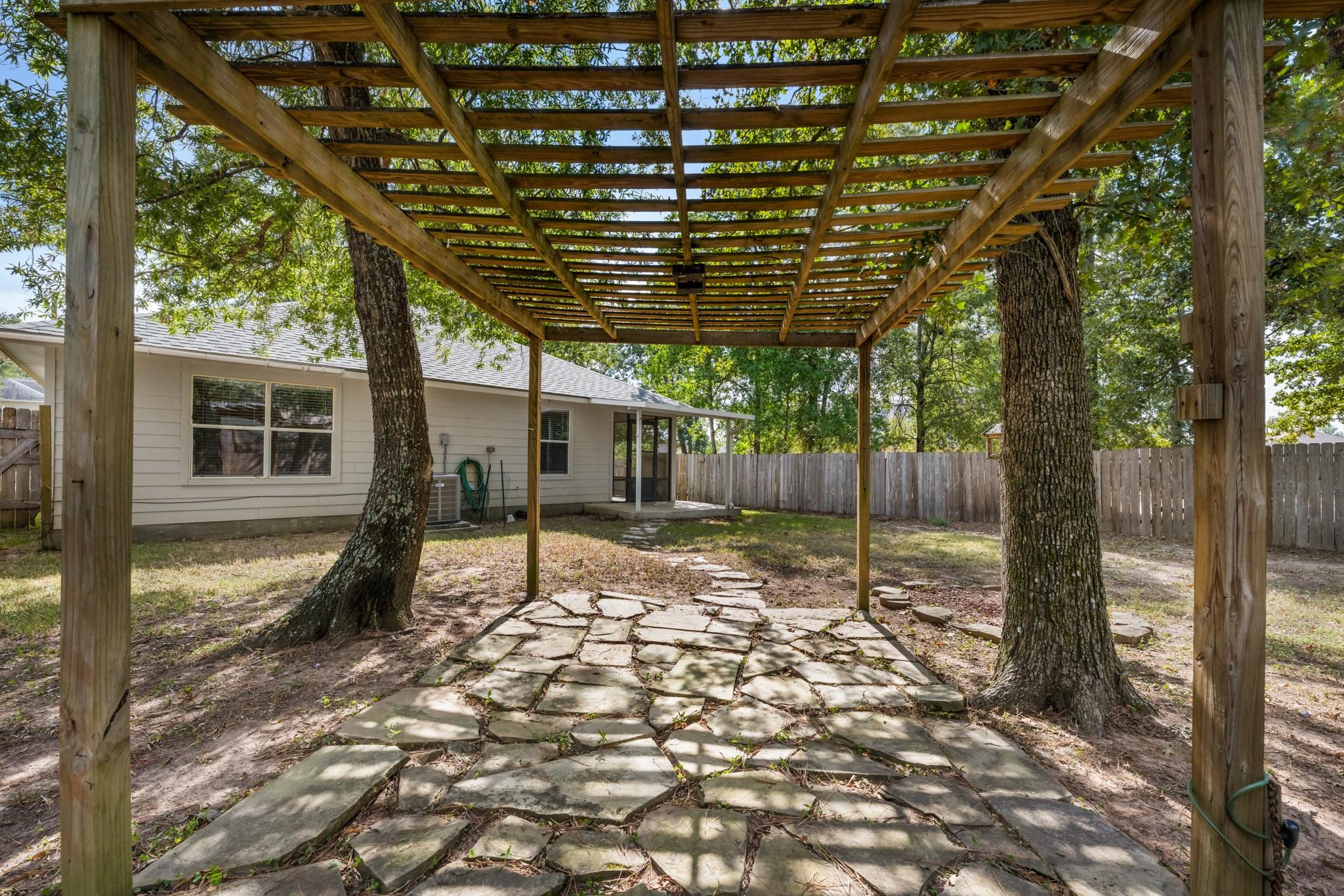 3679 Piney Point Road, Conroe