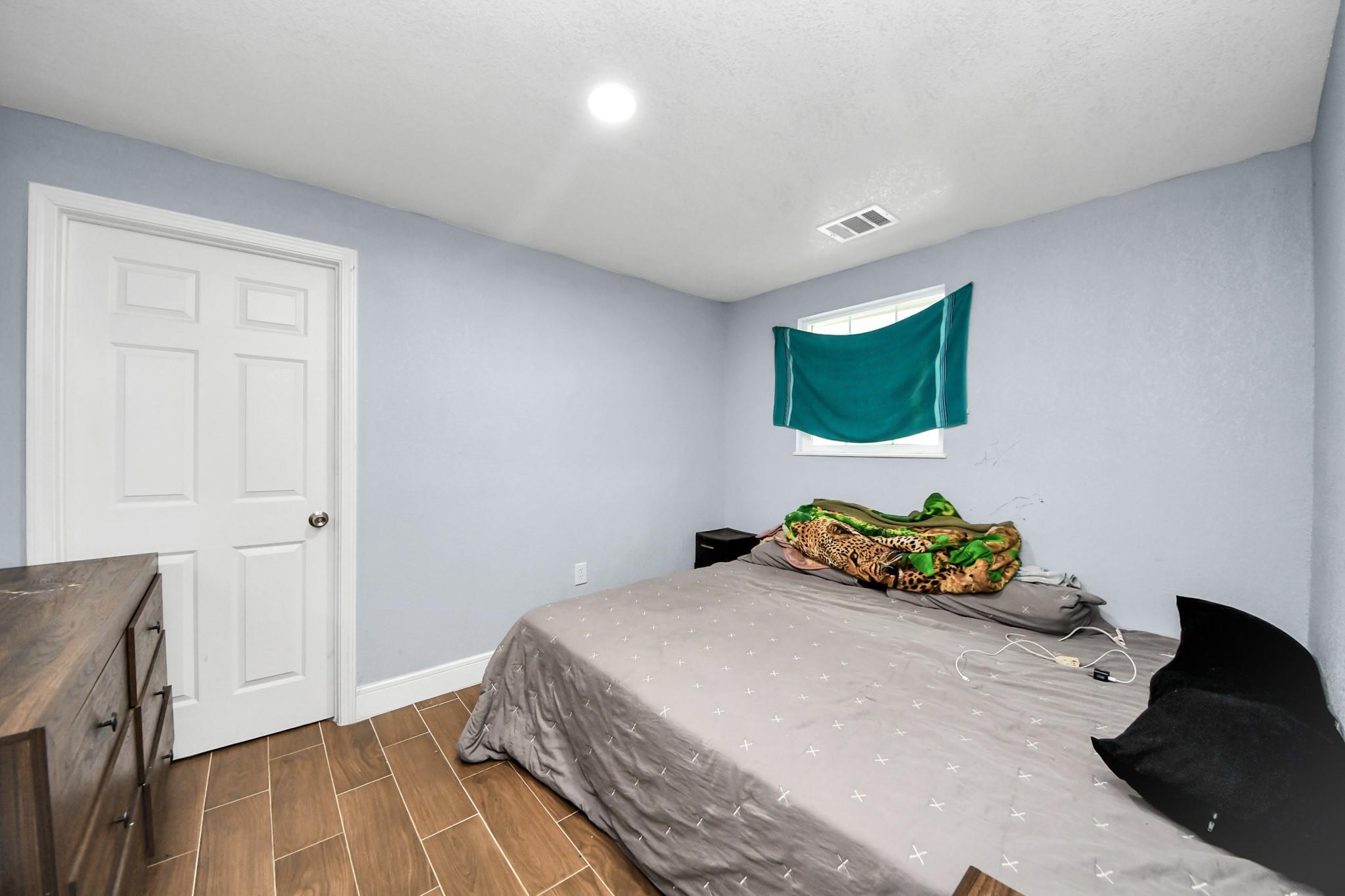 8125 Darlington Drive