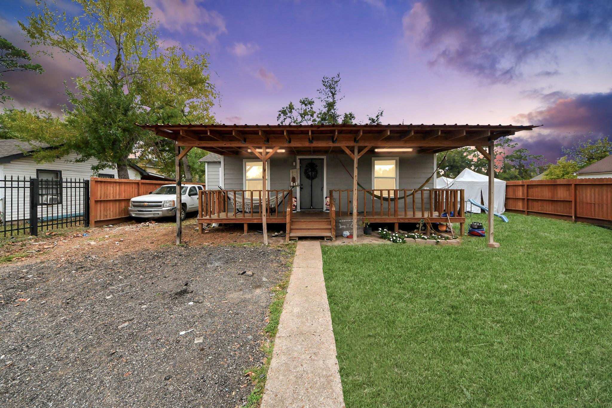 8125 Darlington Drive