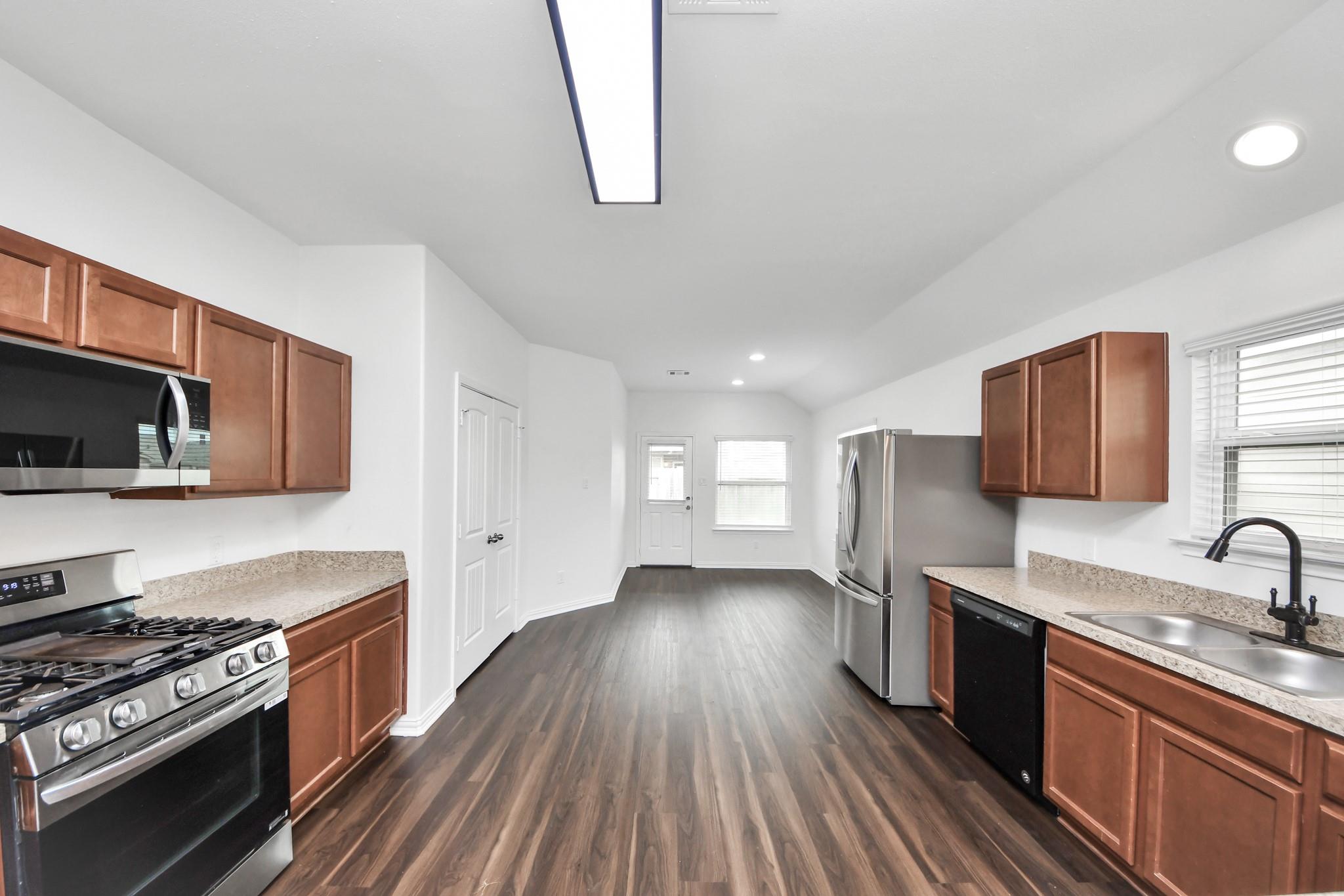 10306 White Fir Villa Avenue