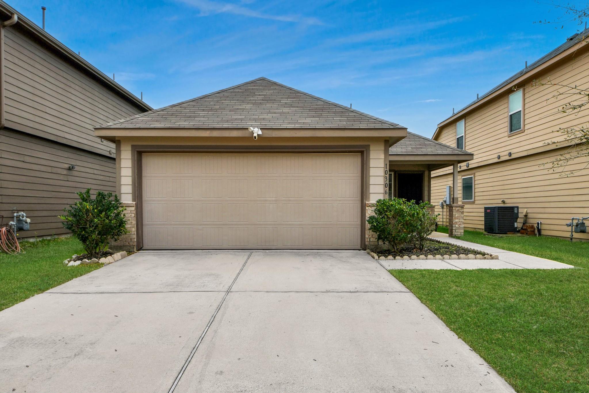 10306 White Fir Villa Avenue