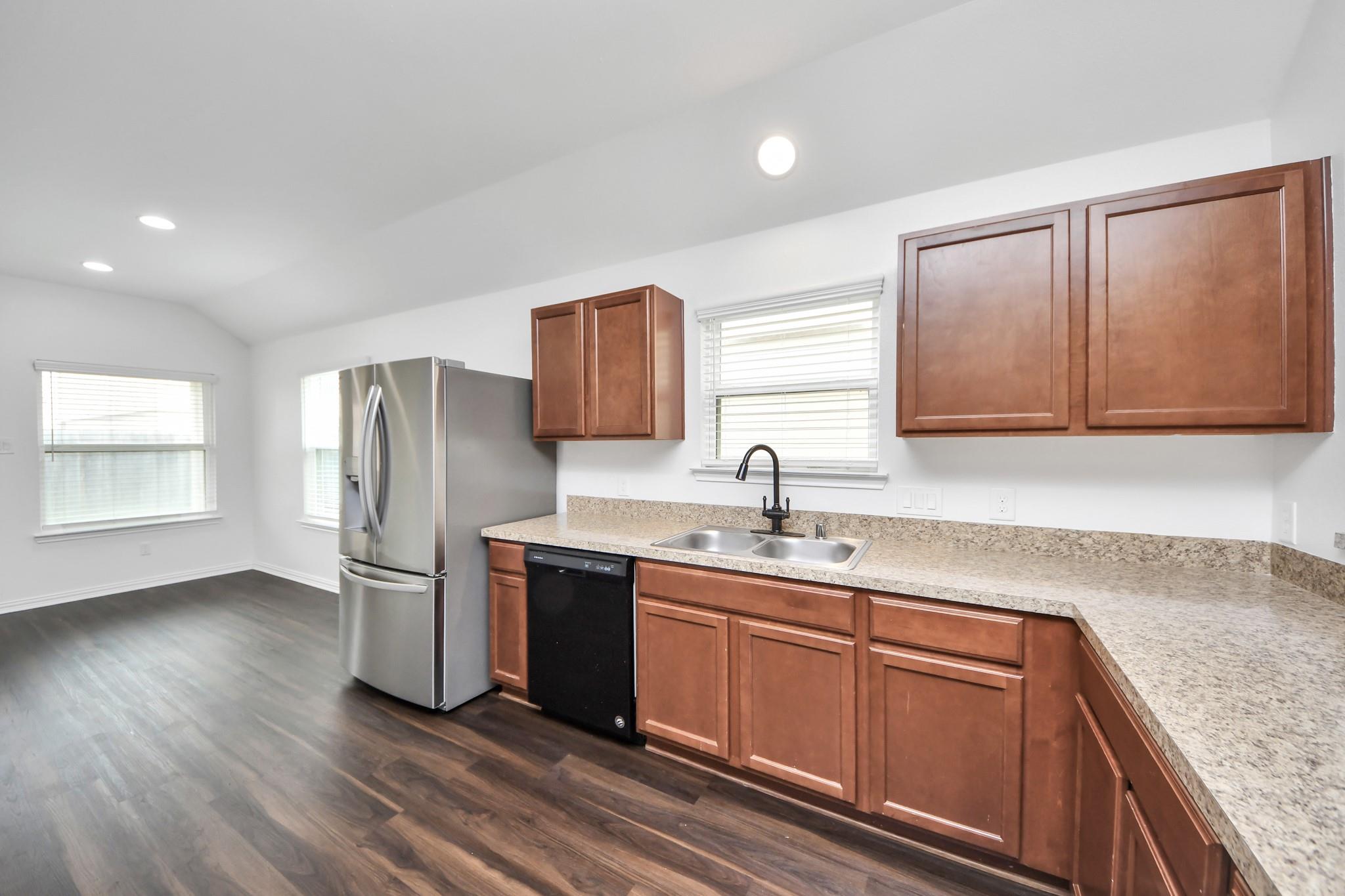 10306 White Fir Villa Avenue