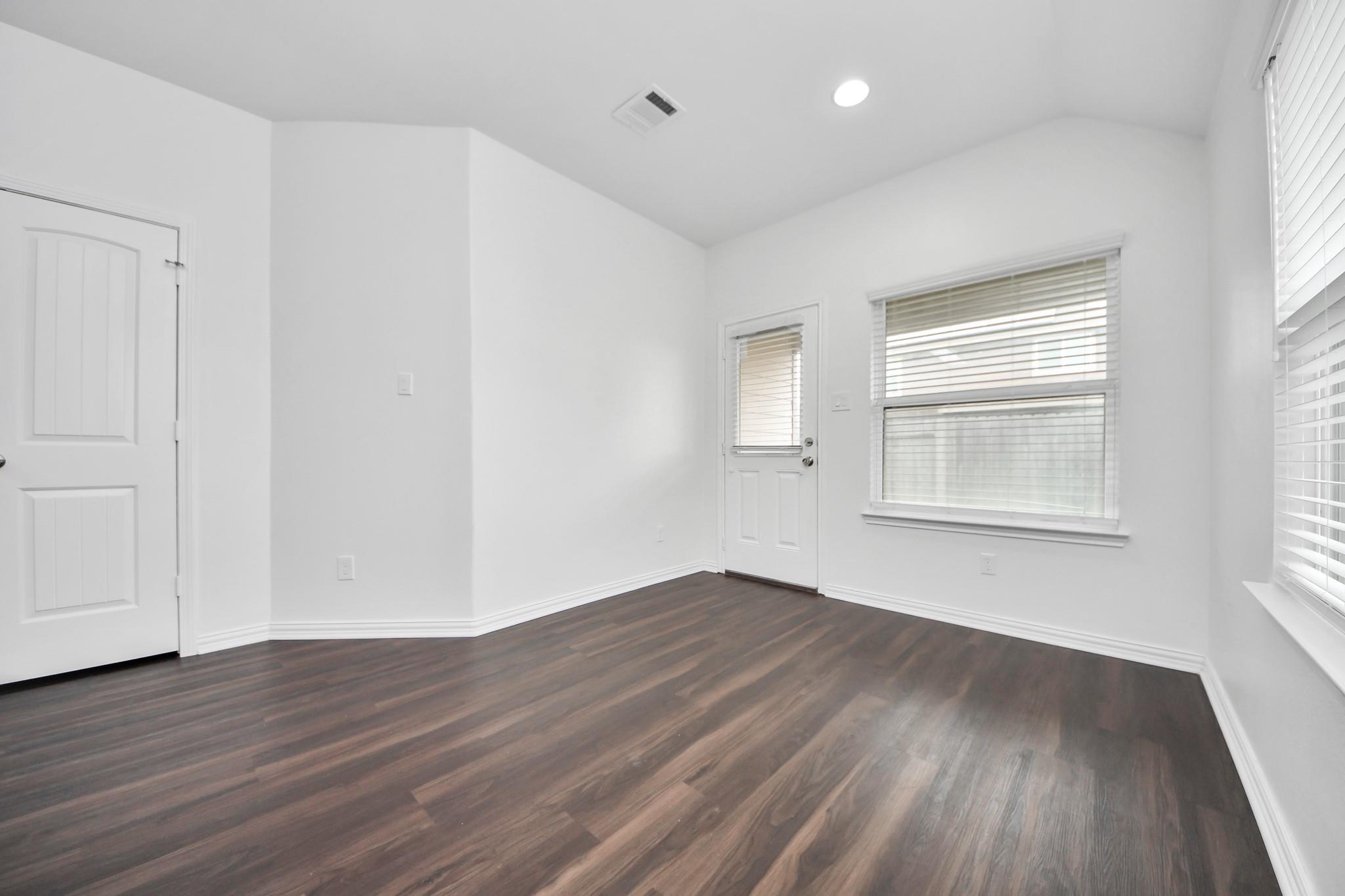 10306 White Fir Villa Avenue