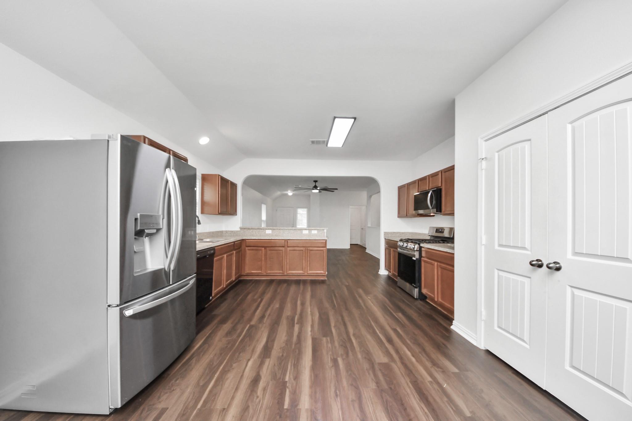 10306 White Fir Villa Avenue