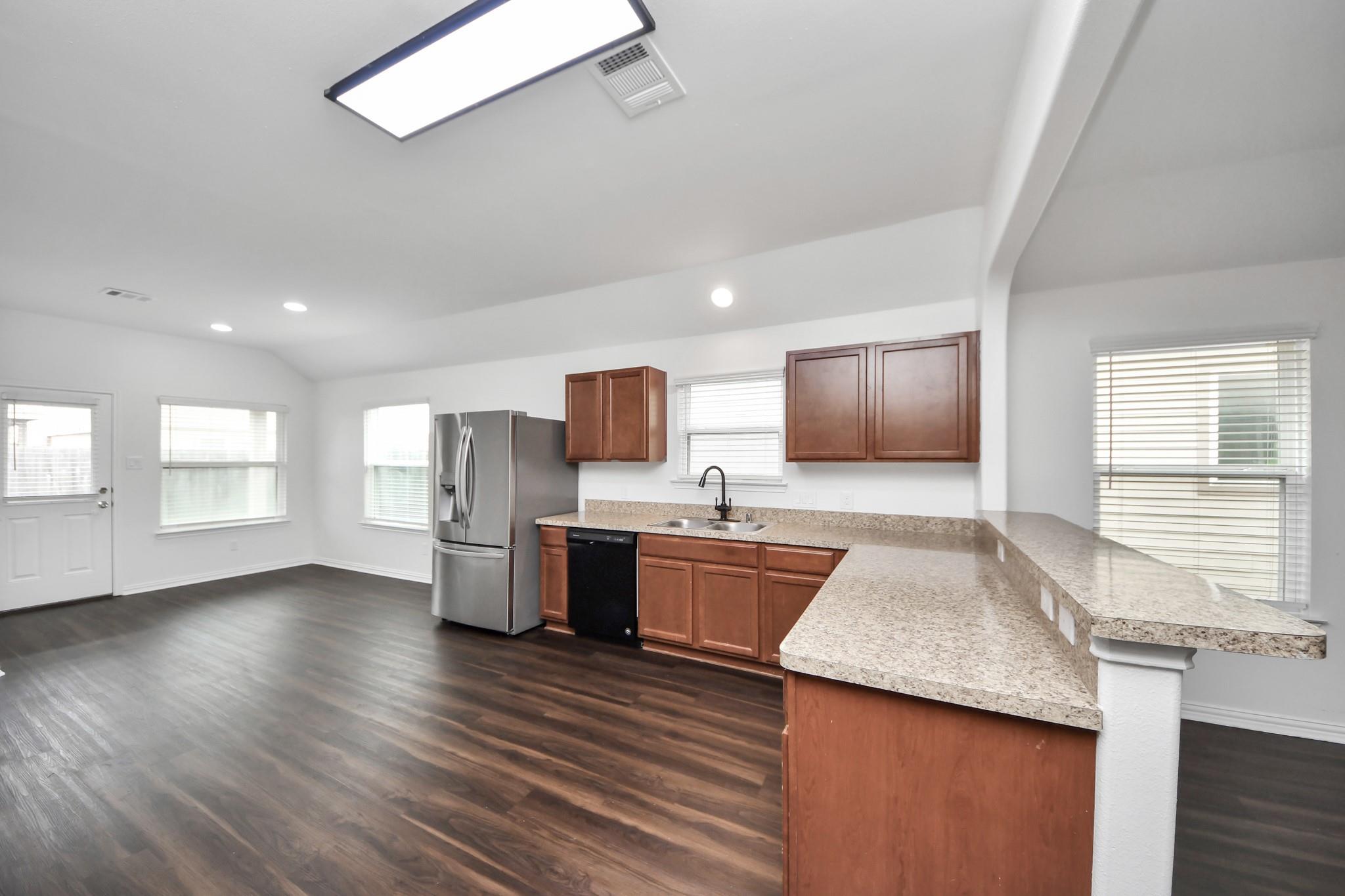 10306 White Fir Villa Avenue