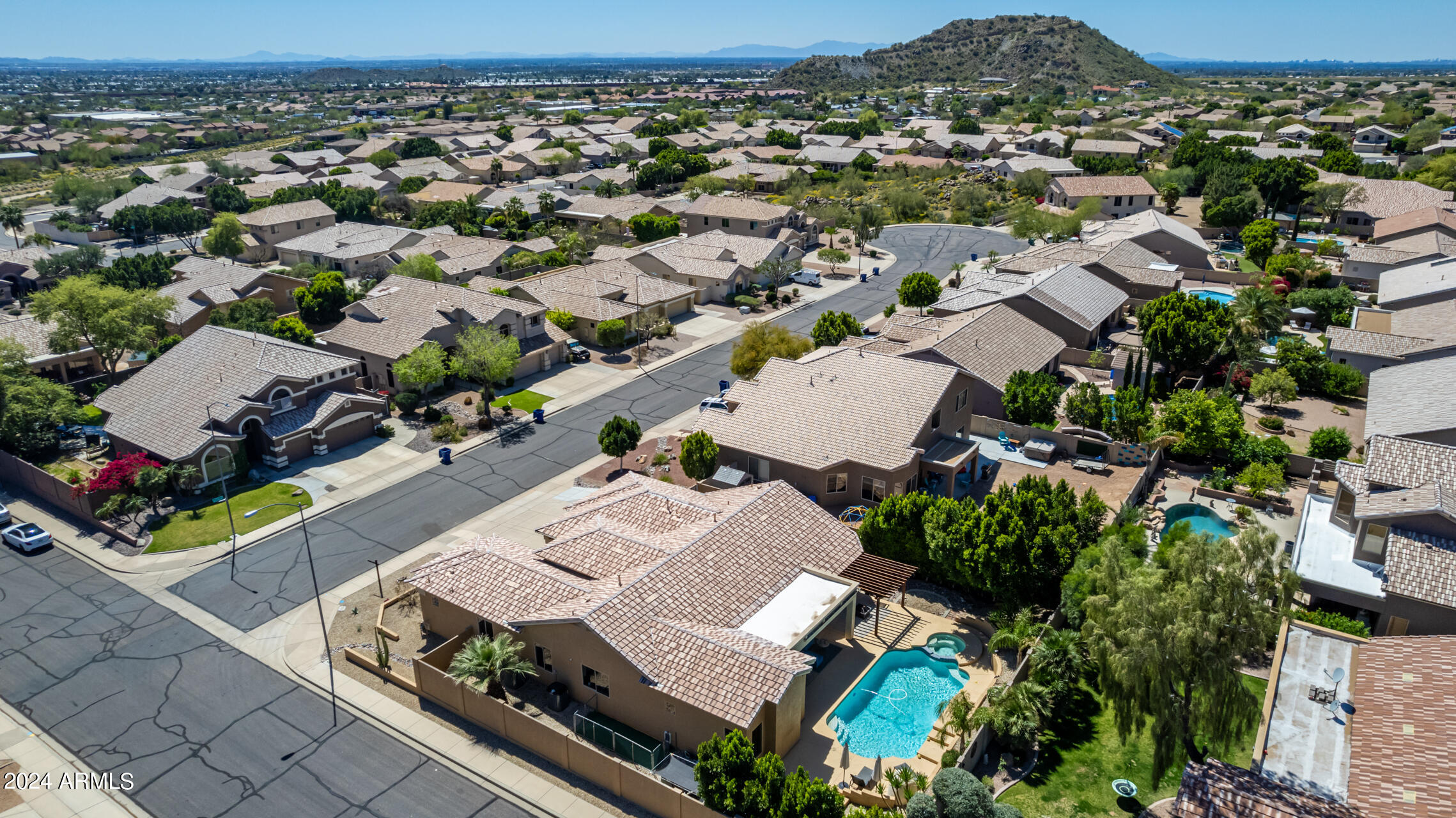 9412 E HILLVIEW Circle