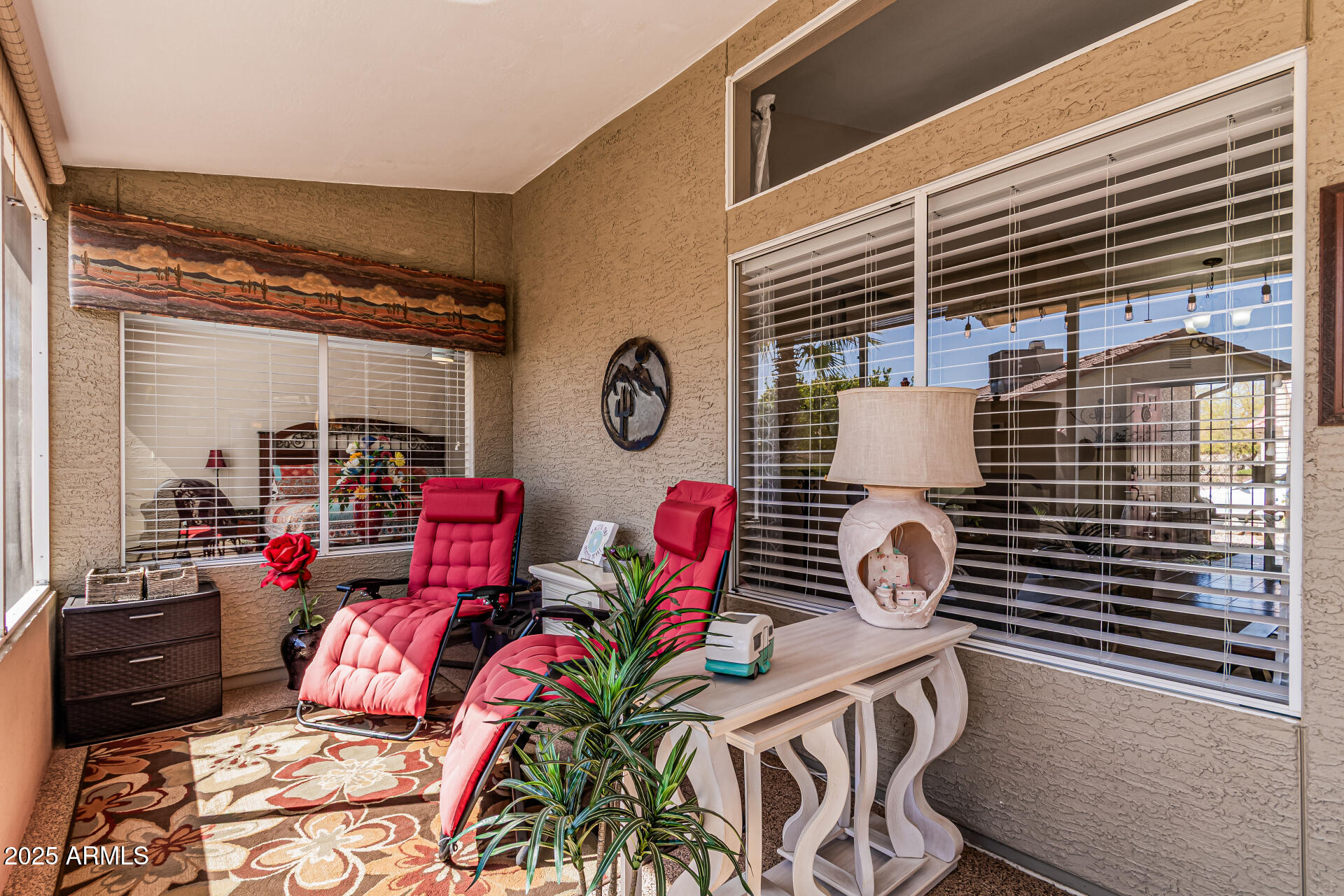 1583 E PALM BEACH Drive