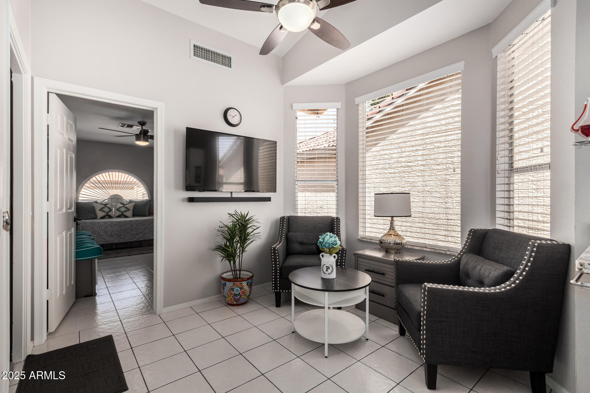 1583 E PALM BEACH Drive