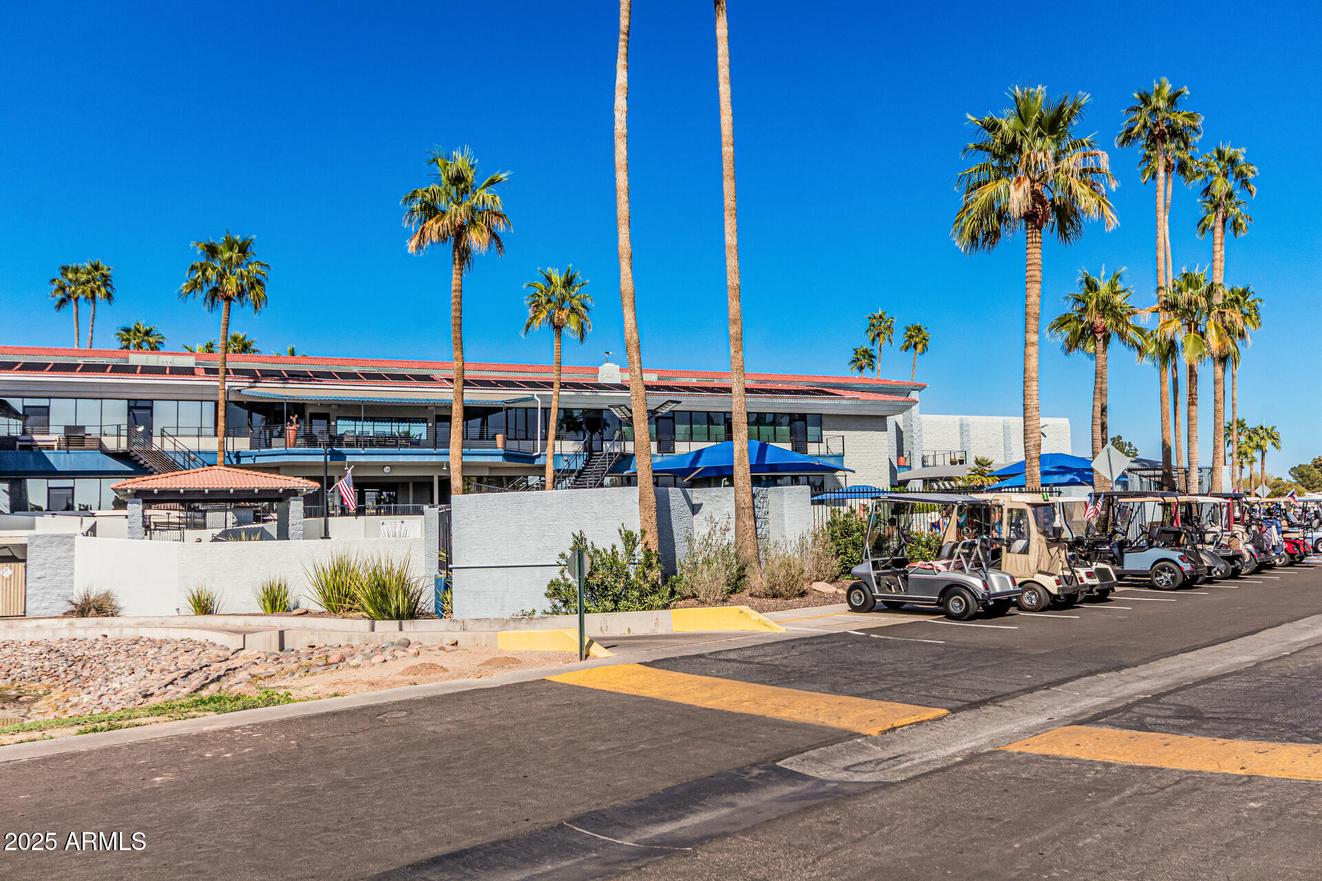 1583 E PALM BEACH Drive