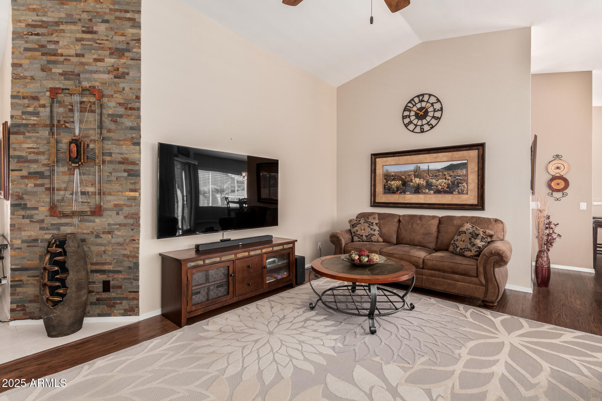 1583 E PALM BEACH Drive