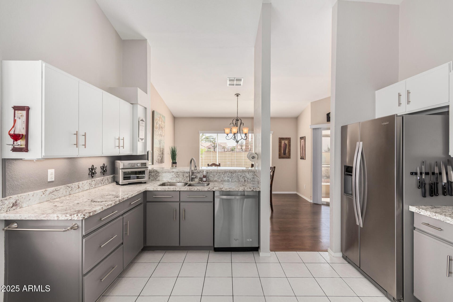 1583 E PALM BEACH Drive